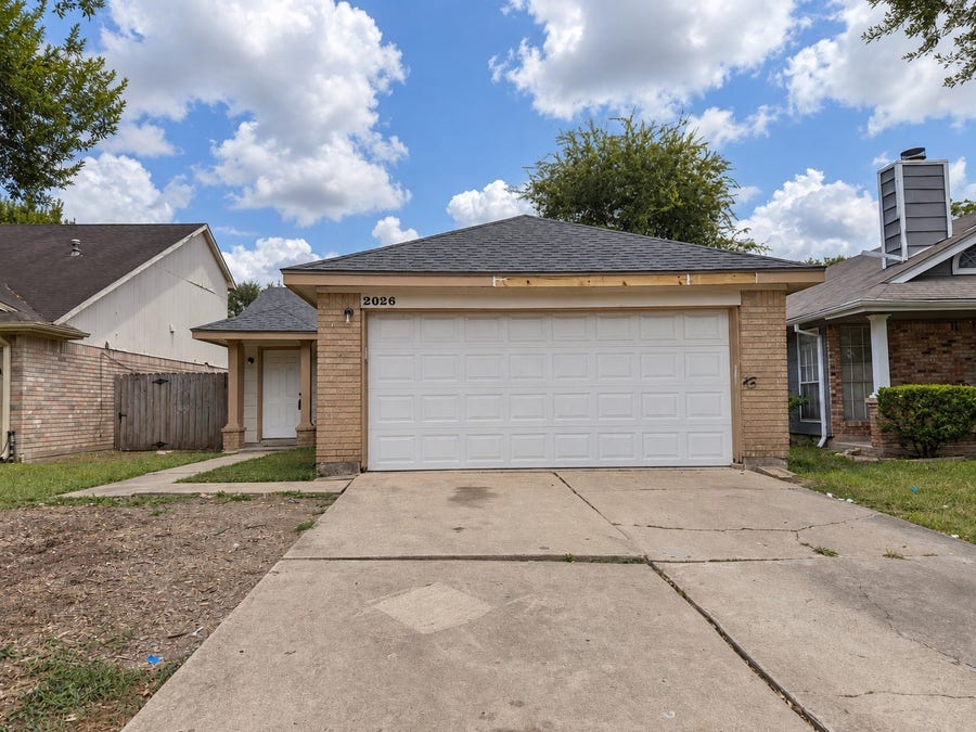 Property photo for 2026 Greencourt Drive, Missouri City, TX