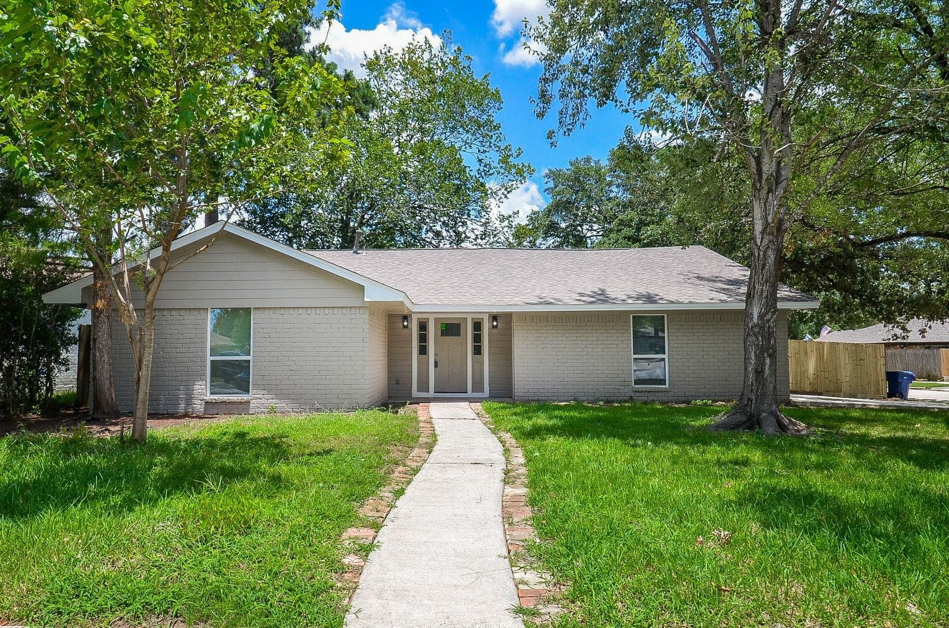 29502 Stapleford Street, Spring, TX 77386 The gorgeous walkway to the covered porch gives an amazing curb appeal.
