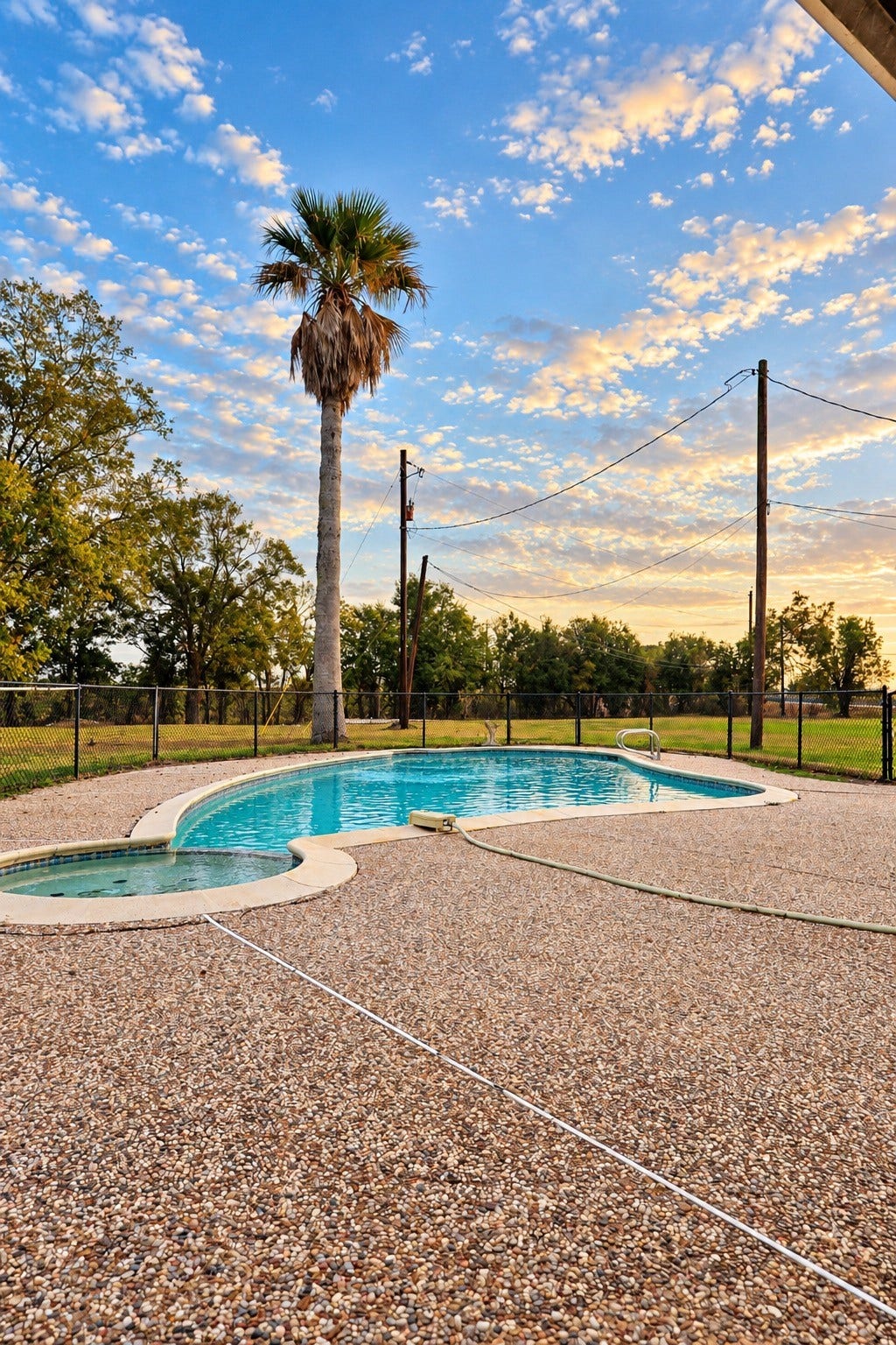 302 County Road 893, Angleton, TX 77515 302 County Road 893, Angleton, TX 77515