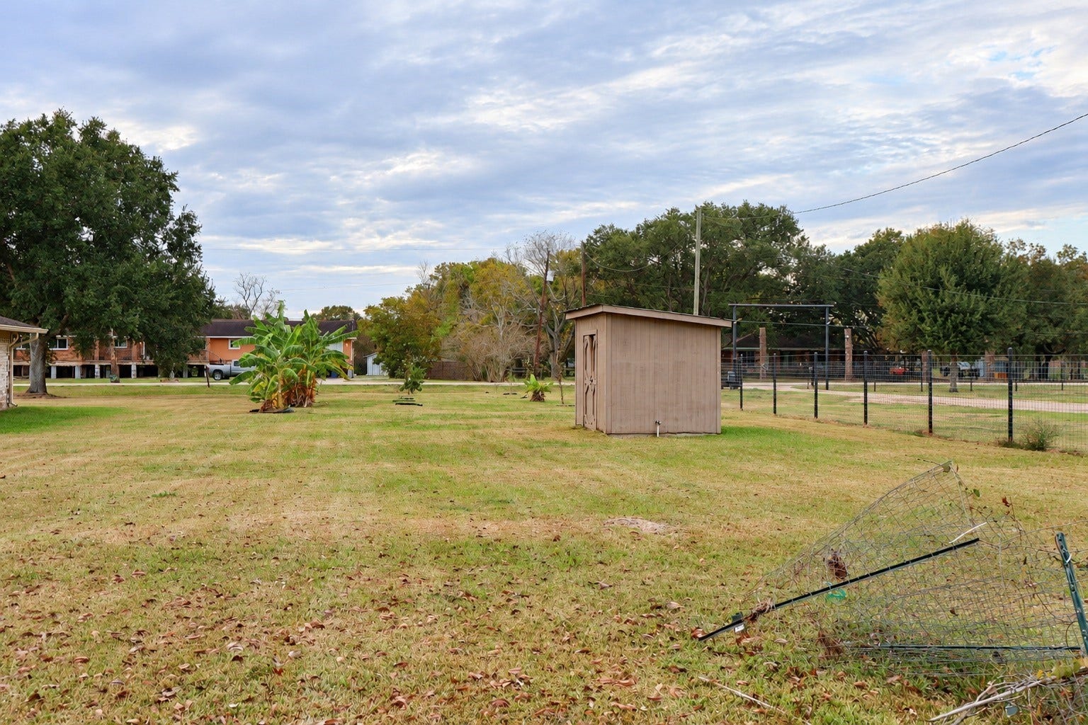 302 County Road 893, Angleton, TX 77515 302 County Road 893, Angleton, TX 77515