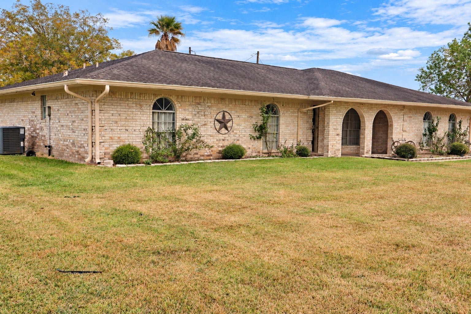 302 County Road 893, Angleton, TX 77515 302 County Road 893, Angleton, TX 77515