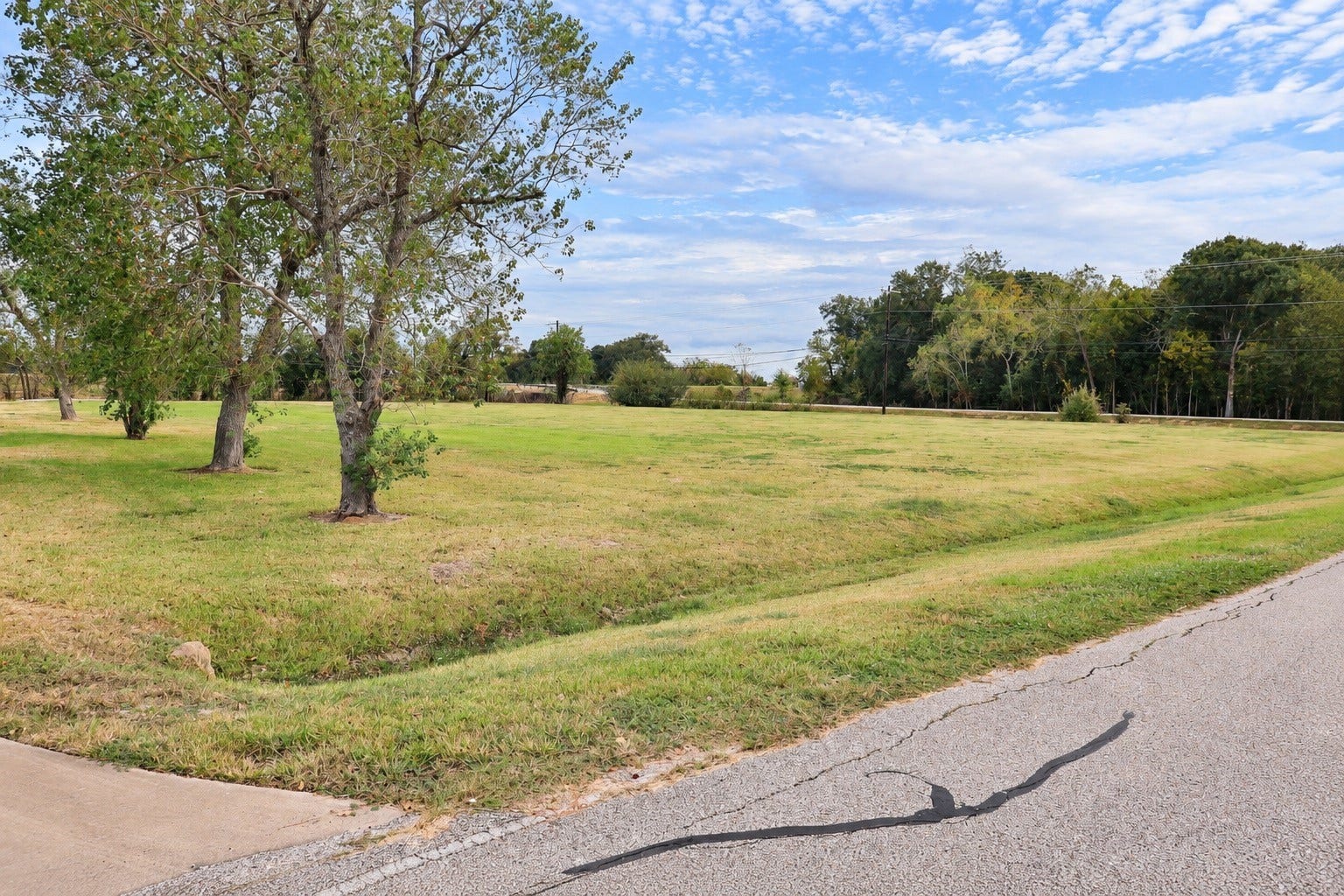 302 County Road 893, Angleton, TX 77515 302 County Road 893, Angleton, TX 77515