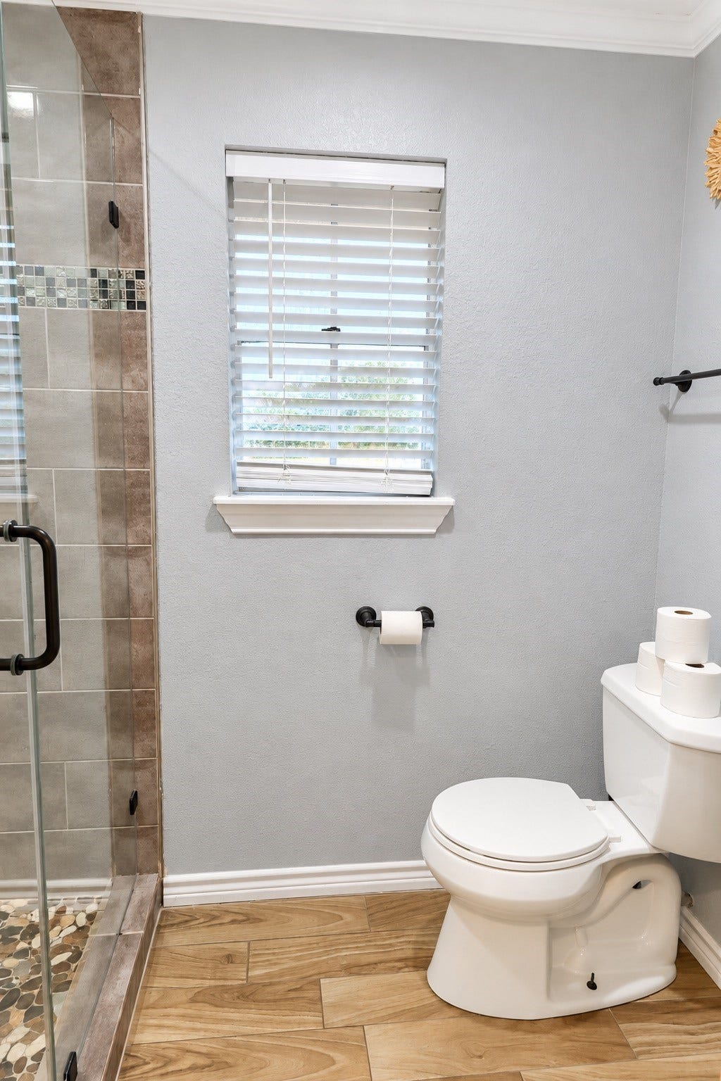 302 County Road 893, Angleton, TX 77515 302 County Road 893, Angleton, TX 77515