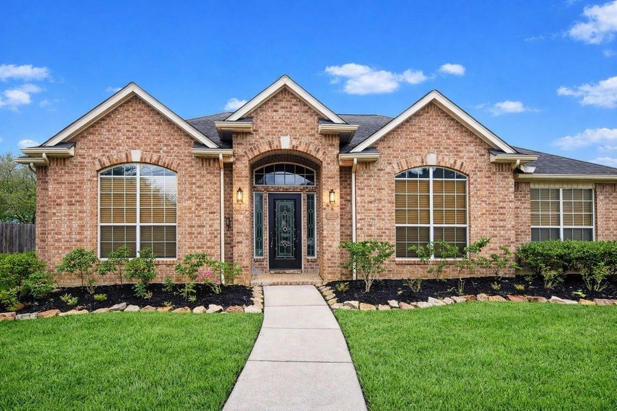 Property photo for 16807 Laguna Springs Drive, Houston, TX