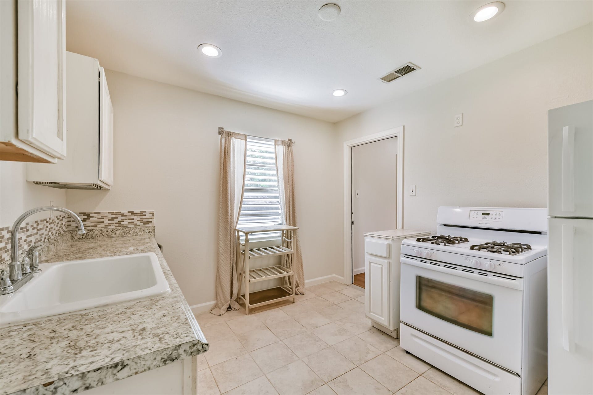 2807 Fannin Street, La Marque, TX 77568