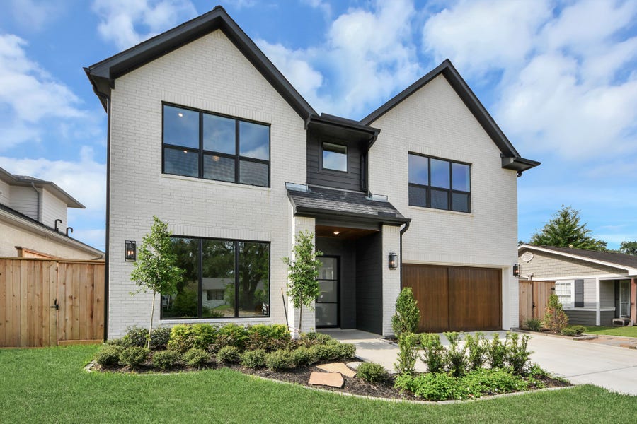 Property photo for 1721 Chantilly Lane, Houston, TX