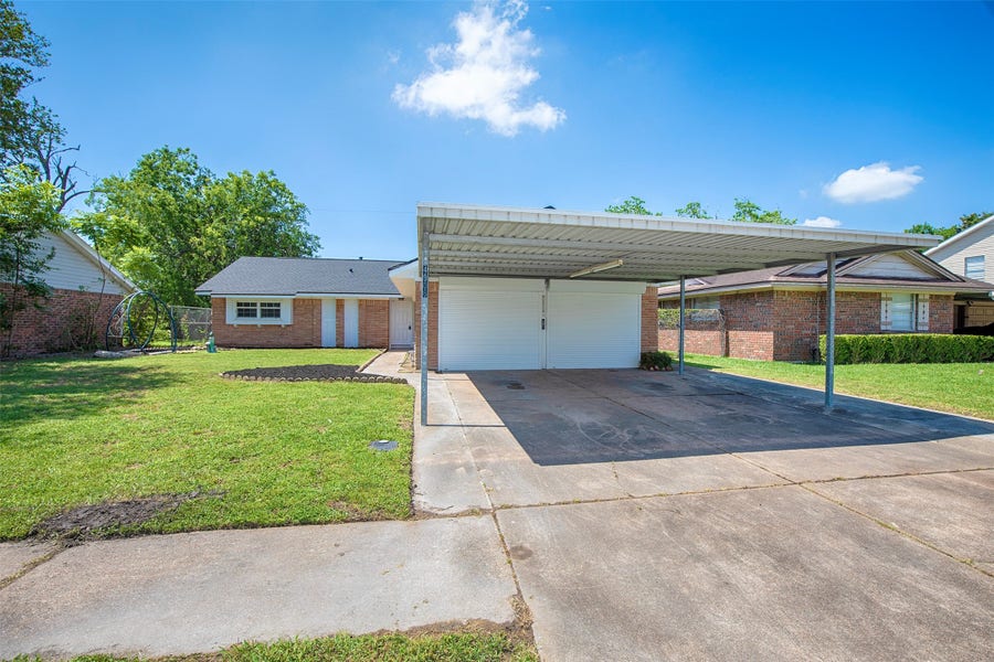 Property photo for 4906 Gardenia Trail, Pasadena, TX
