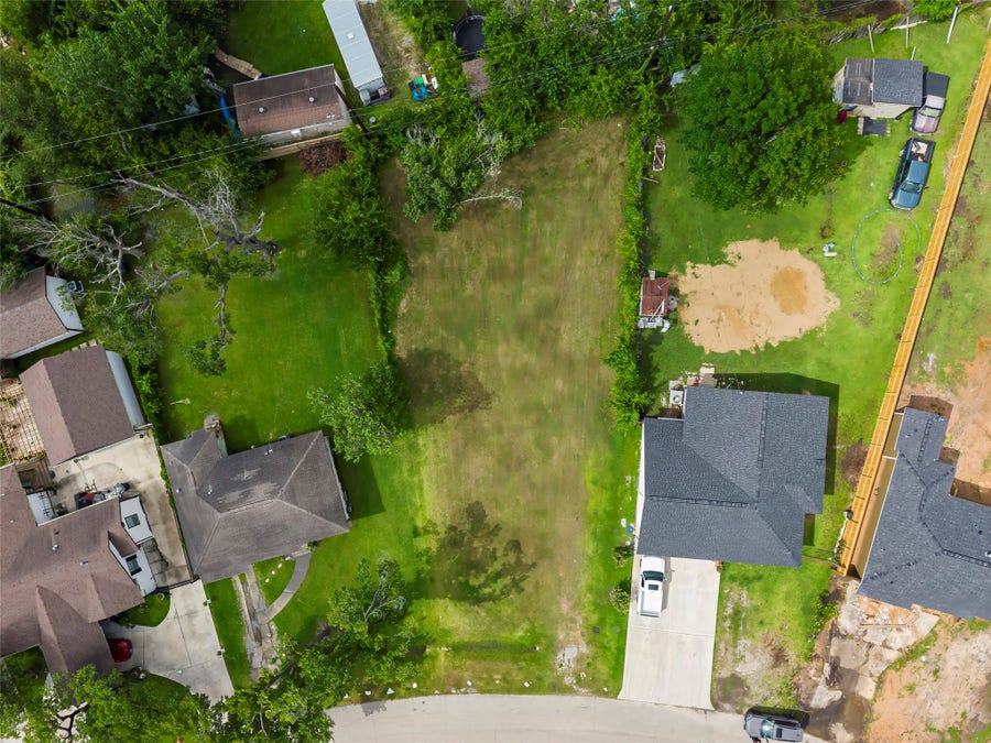 Property photo for 10425 N Oswego Street, Houston, TX