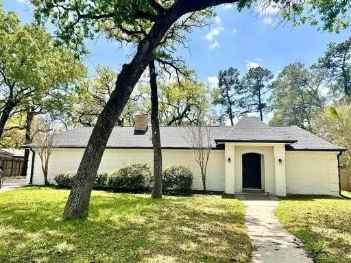 Property photo for 8107 Durklyn Lane, Houston, TX