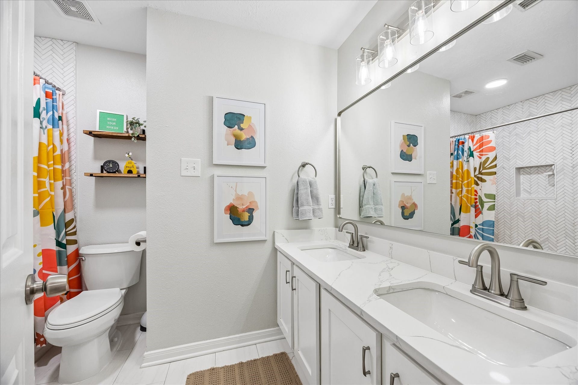 4114 Stonehurst Drive, Pearland, TX 77584 Even the secondary bathroom received a stunning transformation! Completely remodeled in 2024, this beautiful space features quartz countertops, a new vanity, updated fixtures, and stylish tilework. No detail was overlooked!