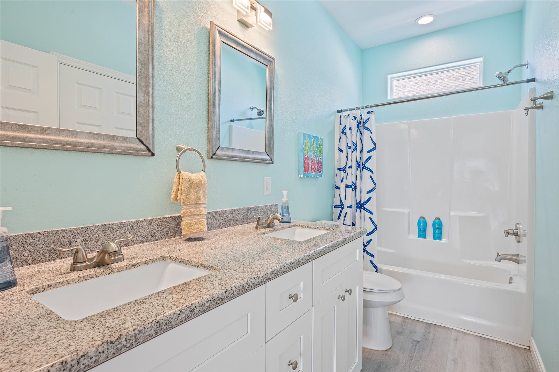 992 Hilton Head, Gilchrist, TX 77617 992 Hilton Head, Gilchrist, TX 77617