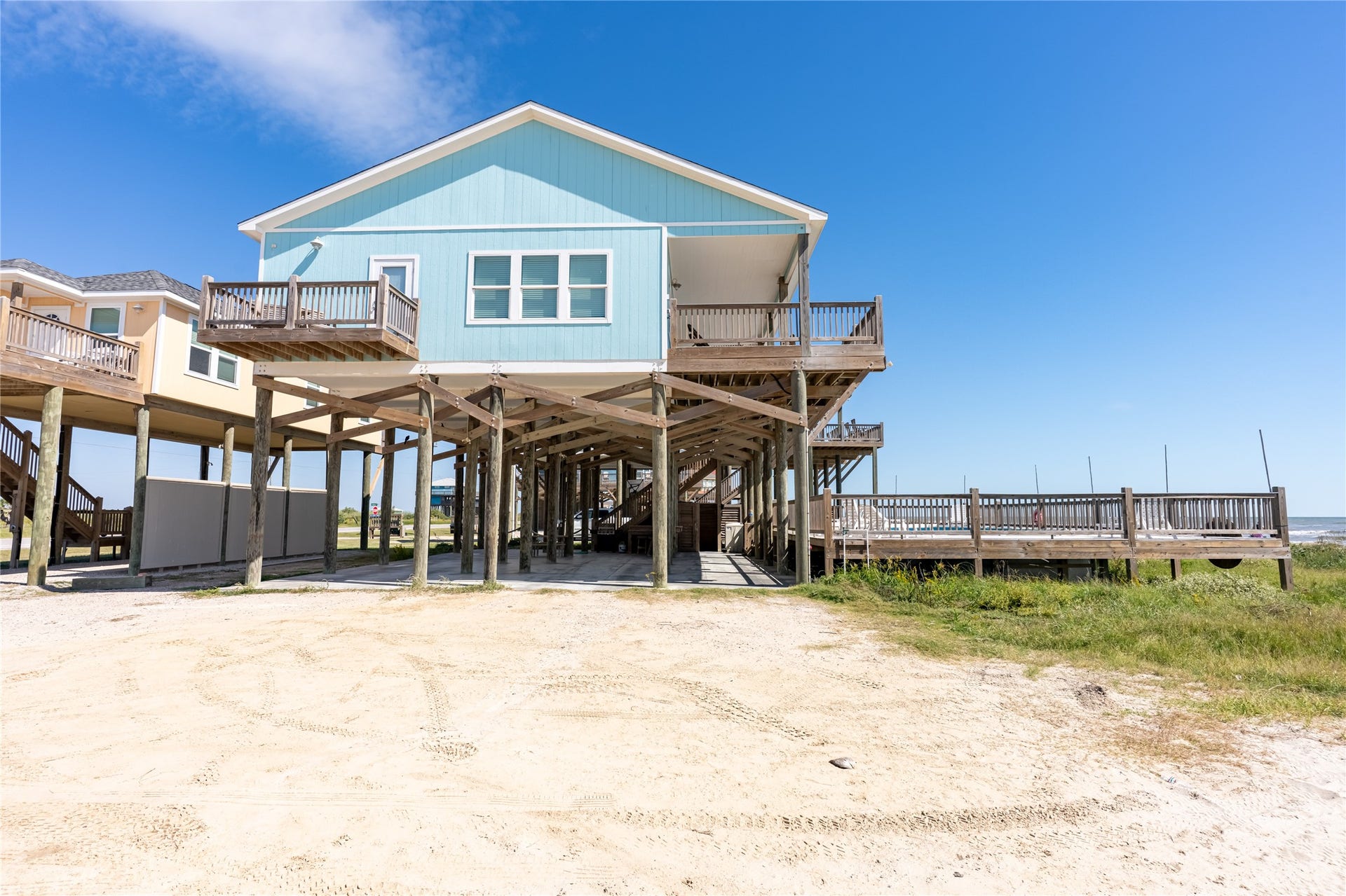 992 Hilton Head, Gilchrist, TX 77617 992 Hilton Head, Gilchrist, TX 77617