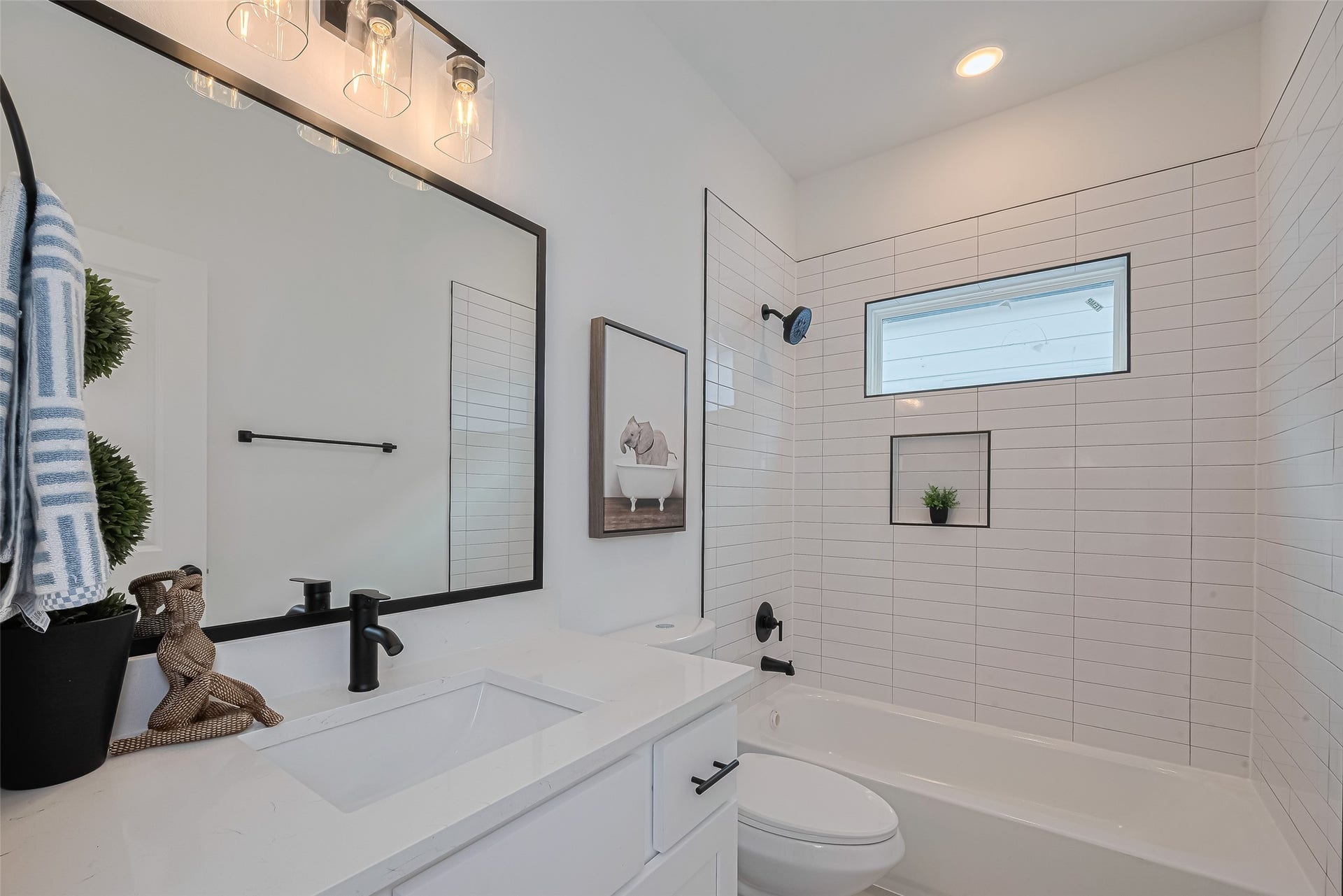 2118 - 2120 Creston Drive, Houston, TX 77026 2118 - 2120 Creston Drive, Houston, TX 77026