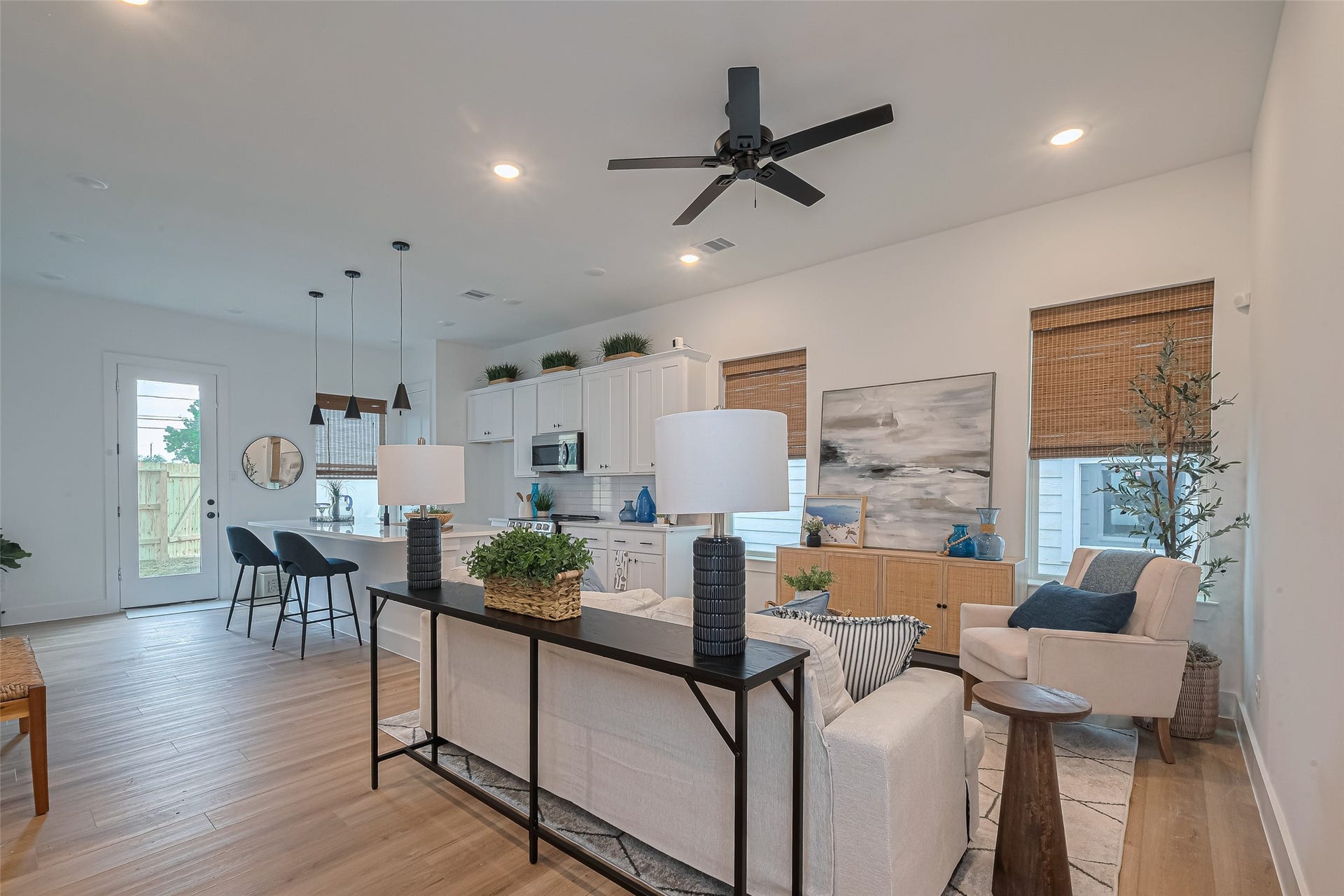 2118 - 2120 Creston Drive, Houston, TX 77026 2118 - 2120 Creston Drive, Houston, TX 77026