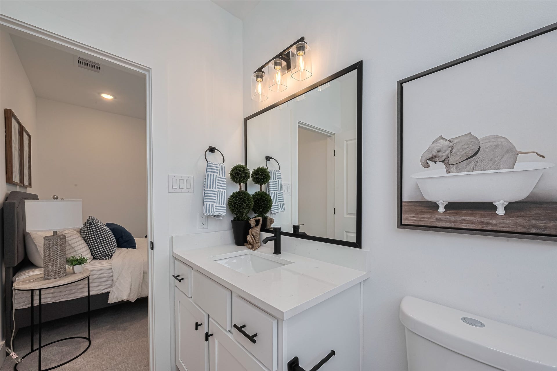 2118 - 2120 Creston Drive, Houston, TX 77026 2118 - 2120 Creston Drive, Houston, TX 77026