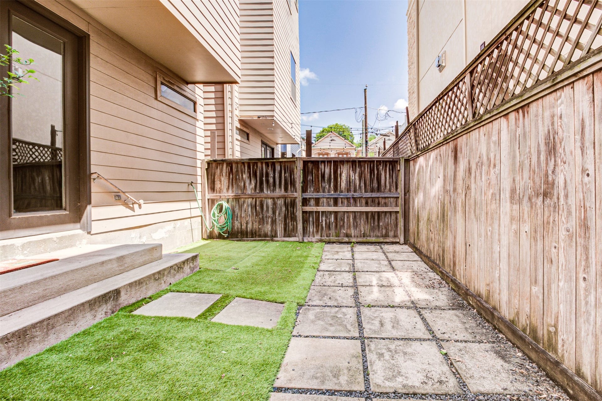 2314 Arabelle Street, Houston, TX 77007 2314 Arabelle Street, Houston, TX 77007