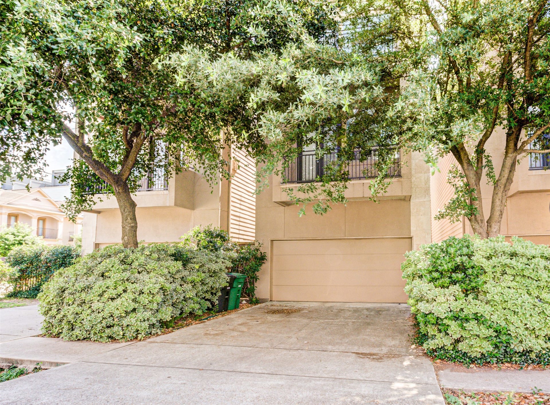2314 Arabelle Street, Houston, TX 77007 2314 Arabelle Street, Houston, TX 77007