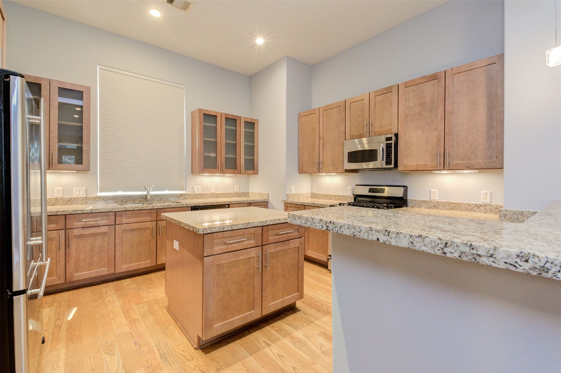 2314 Arabelle Street, Houston, TX 77007 2314 Arabelle Street, Houston, TX 77007