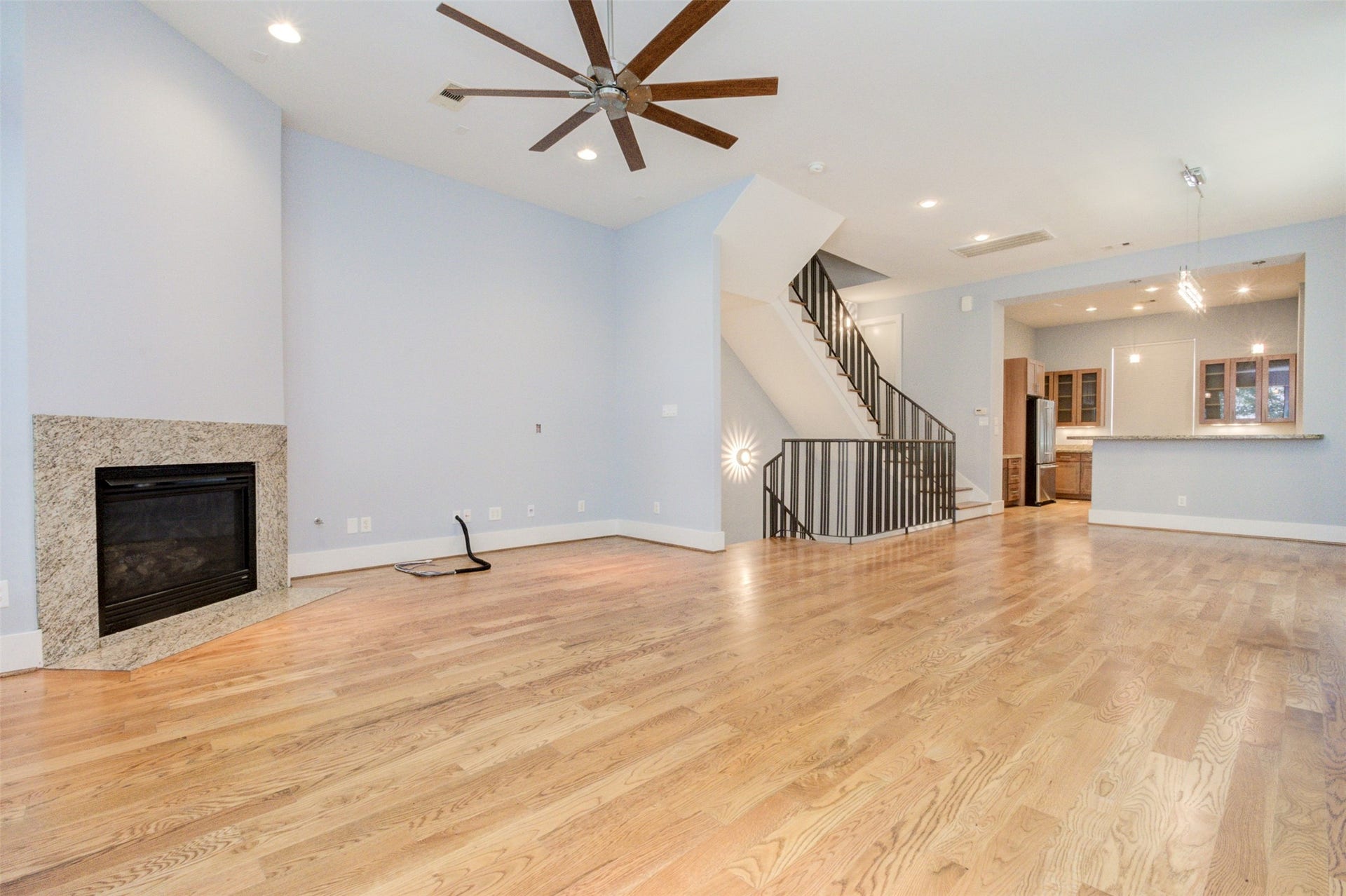 2314 Arabelle Street, Houston, TX 77007 2314 Arabelle Street, Houston, TX 77007