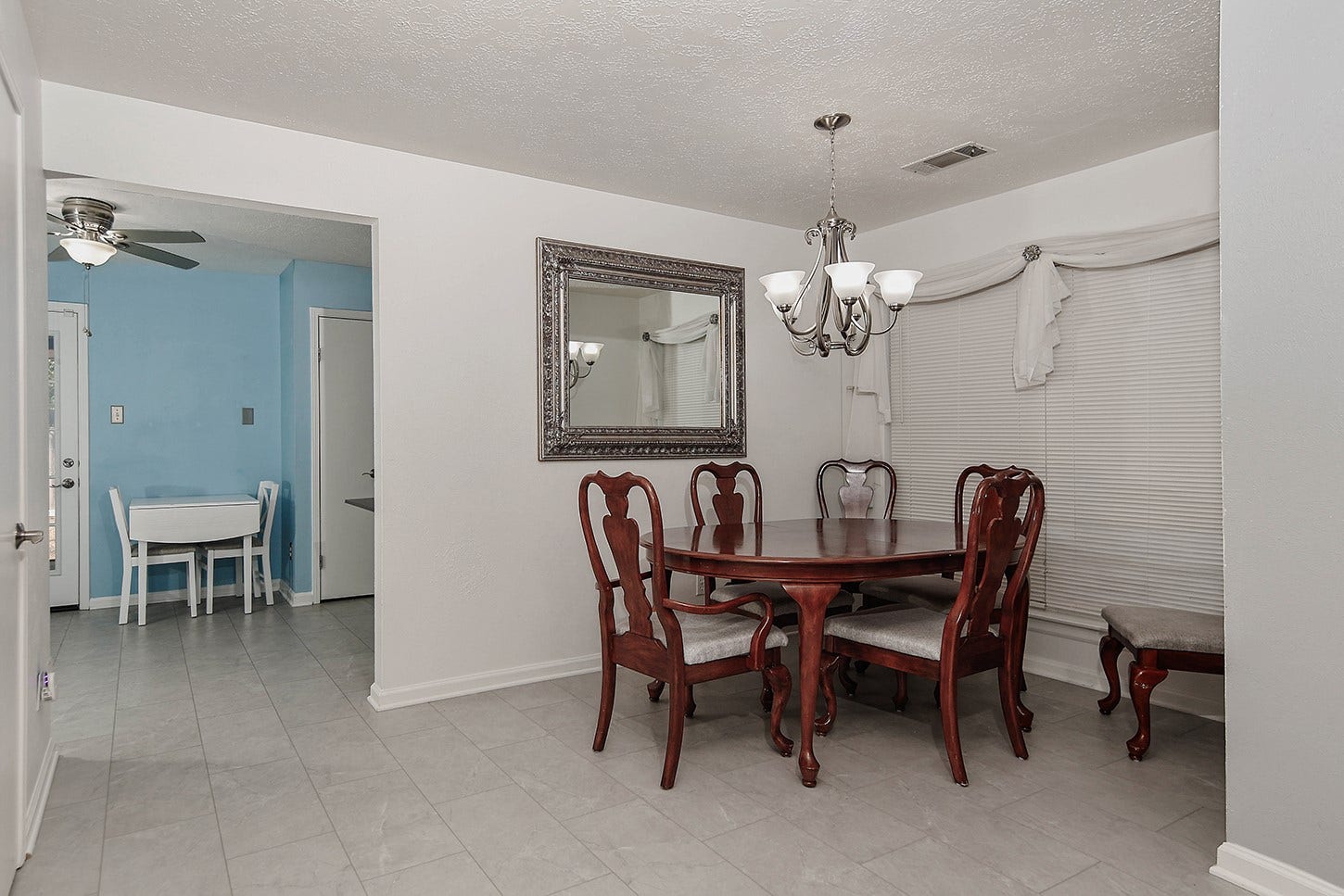 3 Fiddlers Cove Place, The Woodlands, TX 77381 3 Fiddlers Cove Place, The Woodlands, TX 77381