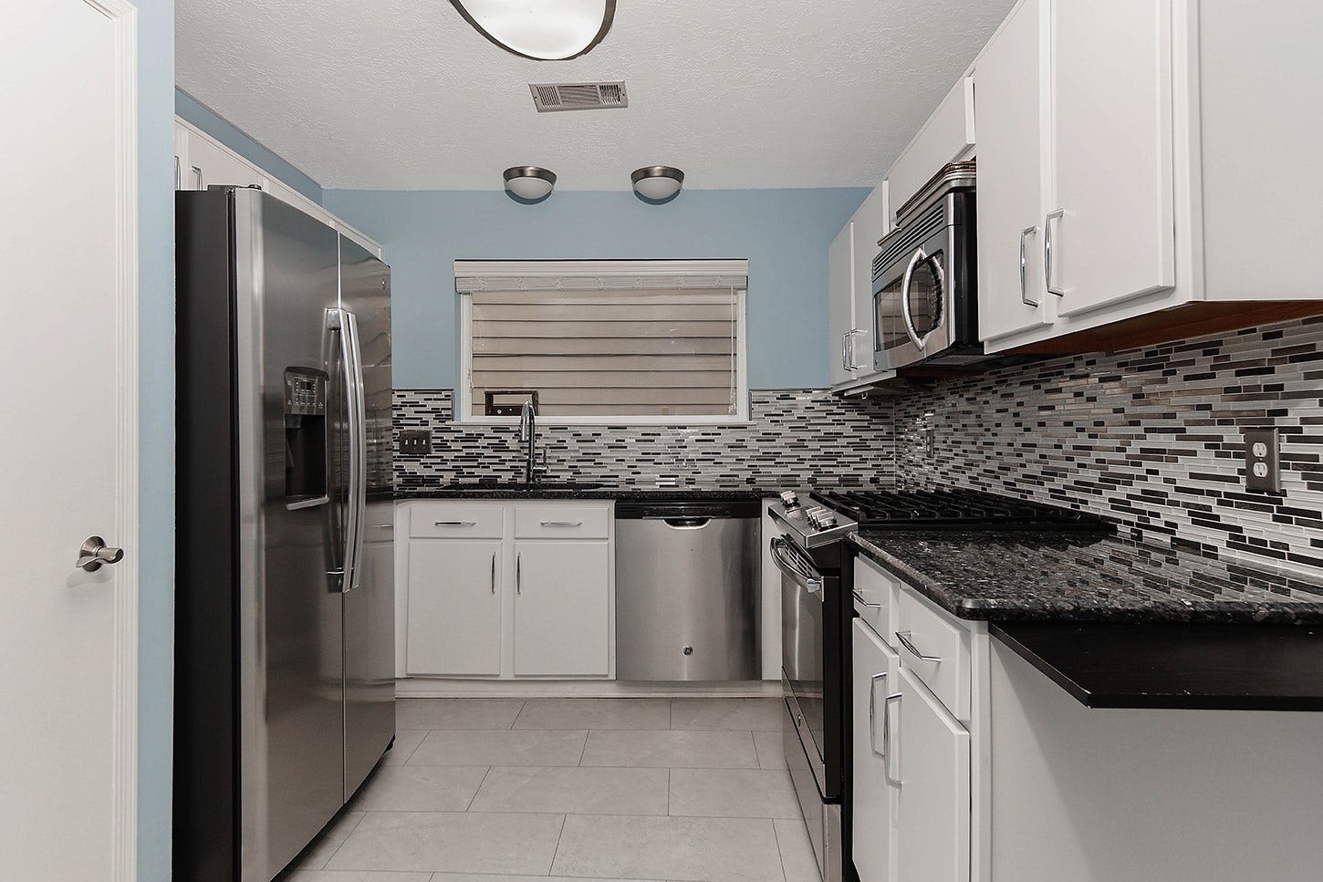 3 Fiddlers Cove Place, The Woodlands, TX 77381 3 Fiddlers Cove Place, The Woodlands, TX 77381