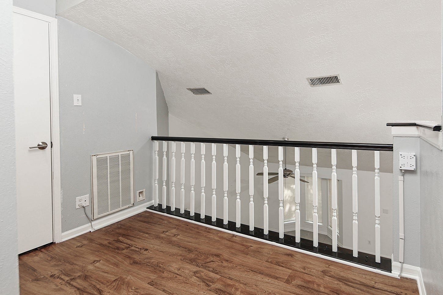 3 Fiddlers Cove Place, The Woodlands, TX 77381 3 Fiddlers Cove Place, The Woodlands, TX 77381