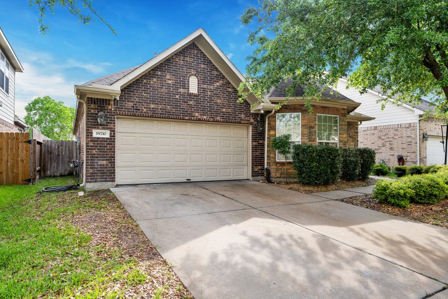 Property photo for 19710 Valkyrie Drive, Spring, TX
