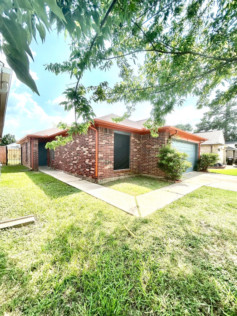 Property photo for 17013 Carbridge Drive, Houston, TX