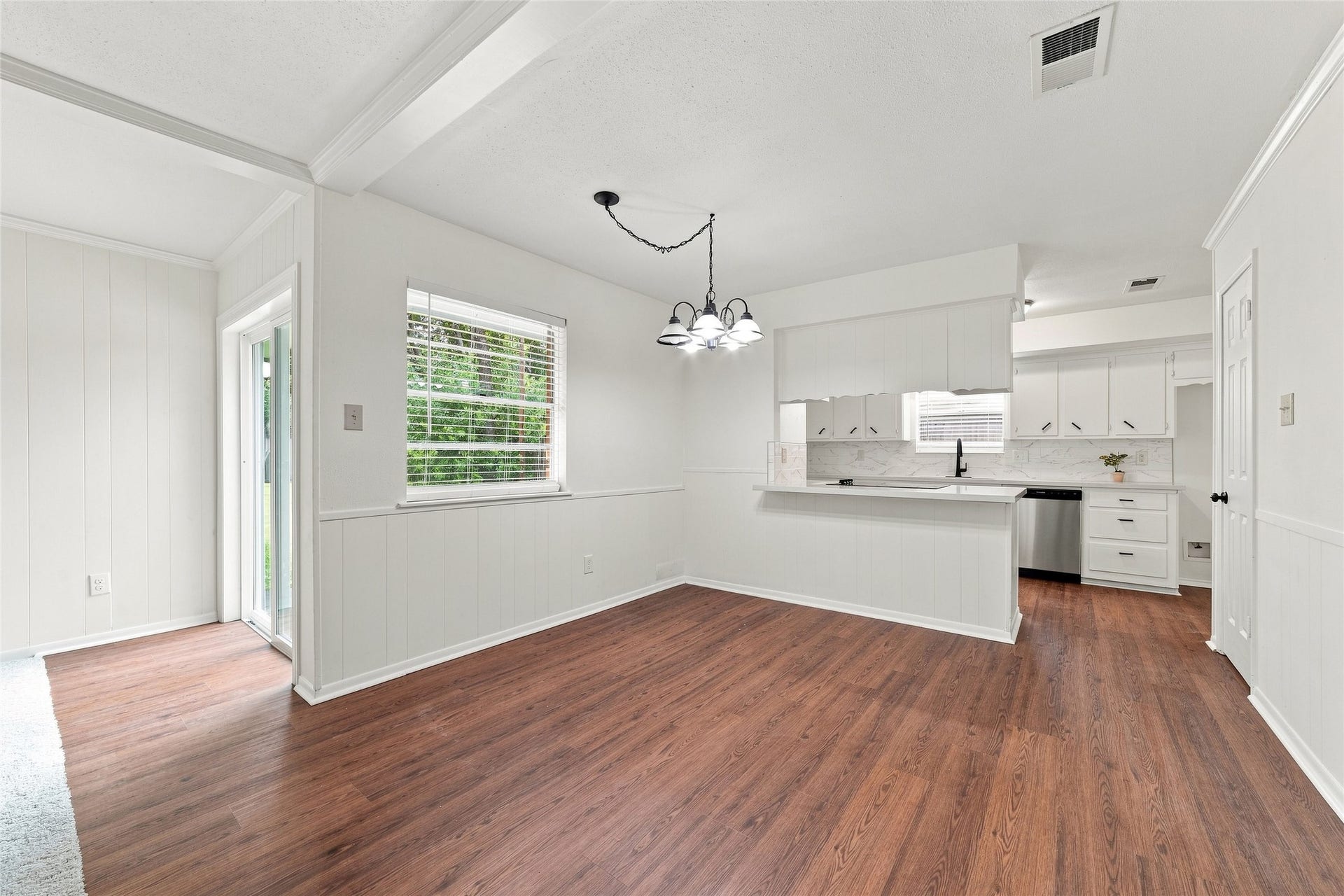 21735 Greenham Drive, Houston, TX 77388 21735 Greenham Drive, Houston, TX 77388