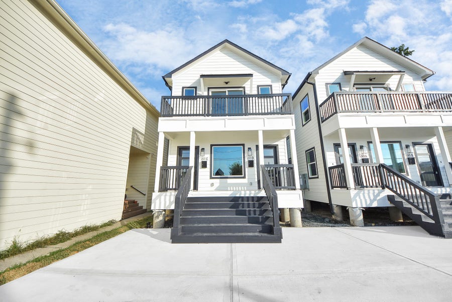 Property photo for 611 E 39th Street, #D, Houston, TX
