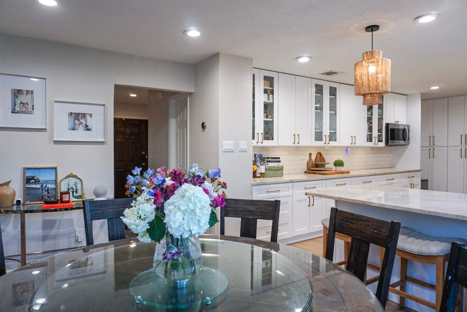16910 Poplar Hill Street, Houston, TX 77095 Another angle of Dining/Kitchen combo; angle showing hallway to the front of the home/half bath
