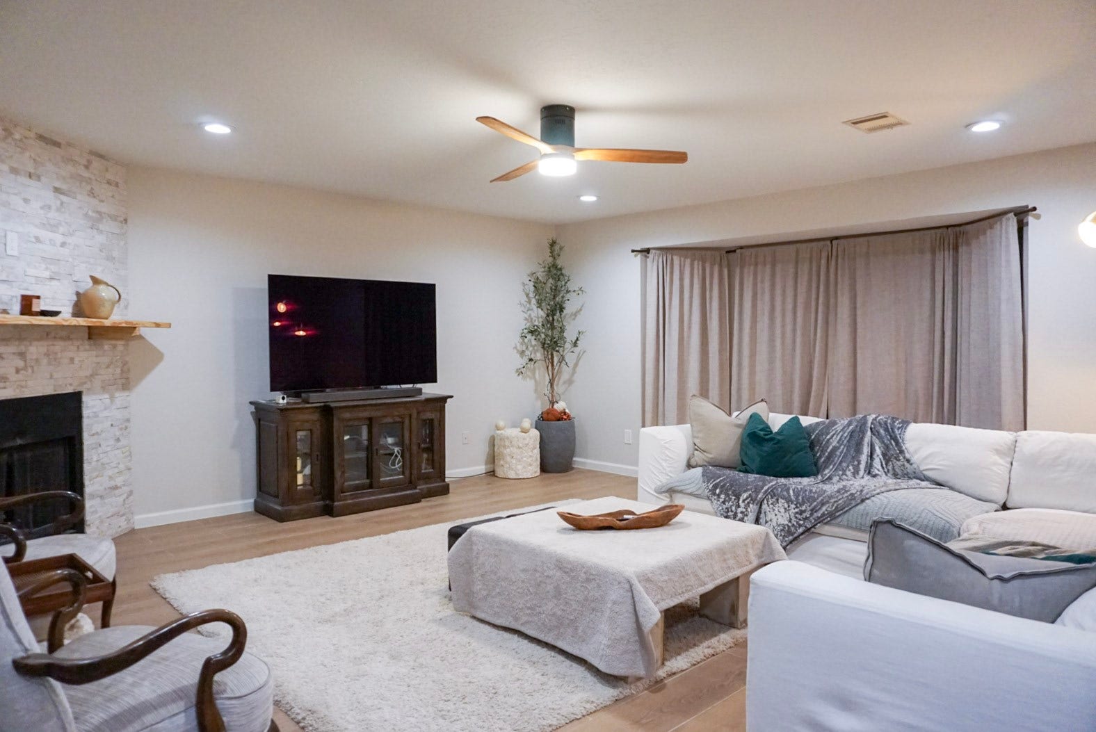 16910 Poplar Hill Street, Houston, TX 77095 Another angle of Living Room