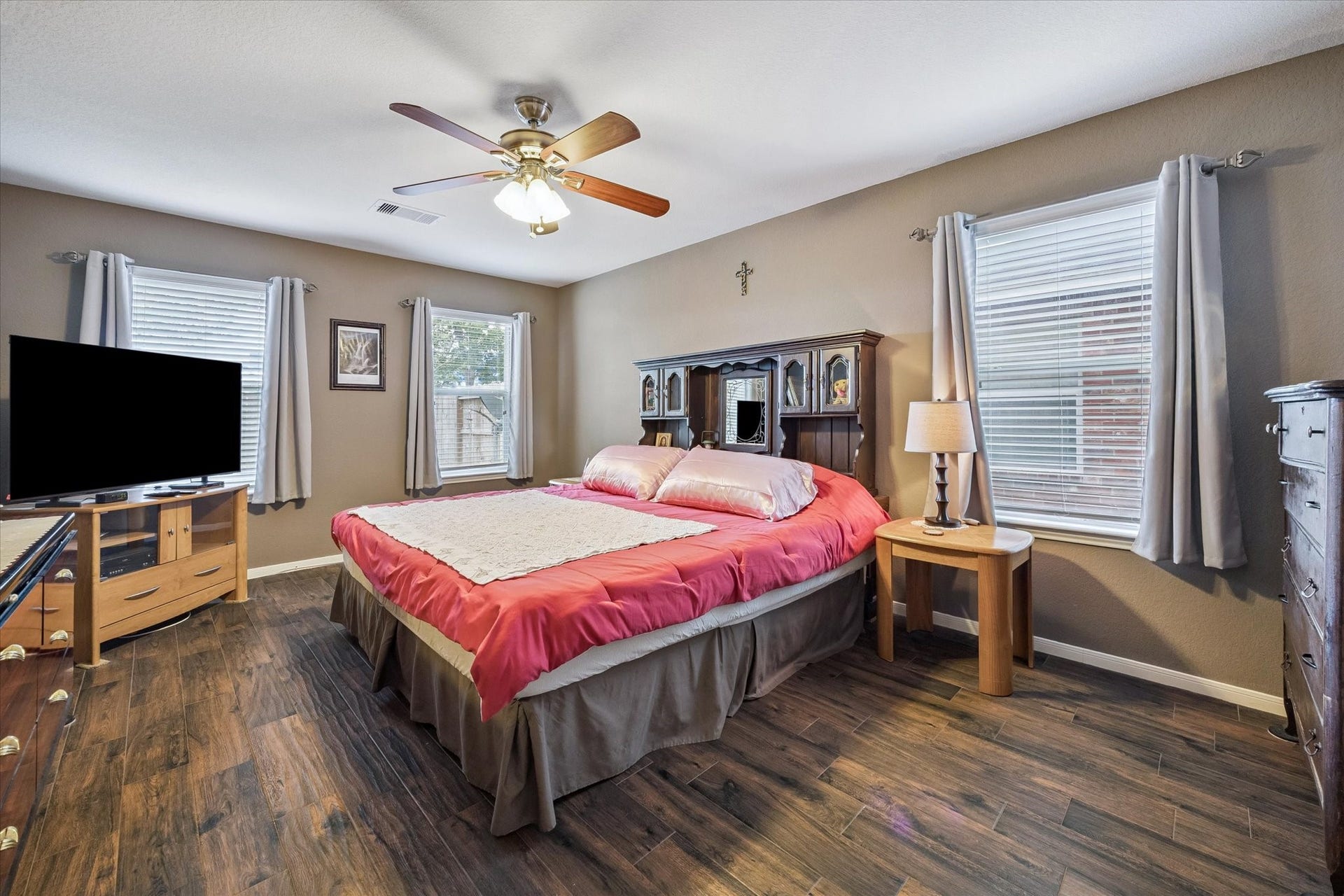 13915 Early Dew Court, Houston, TX 77045
