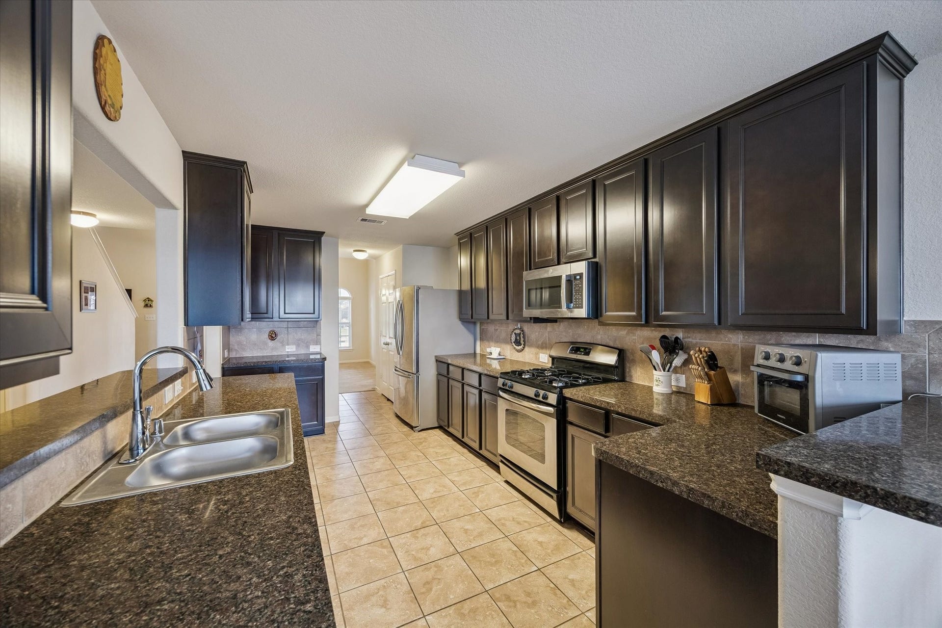 13915 Early Dew Court, Houston, TX 77045