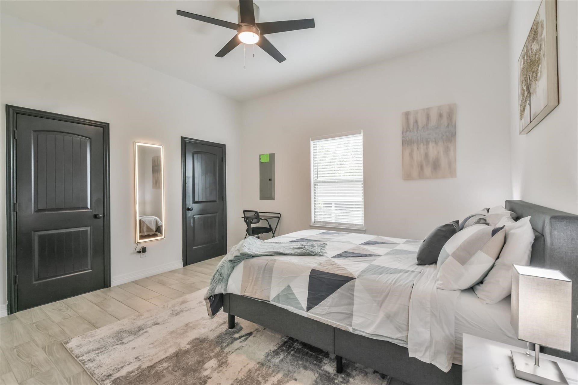 3407 Sakowitz Street, Houston, TX 77026
