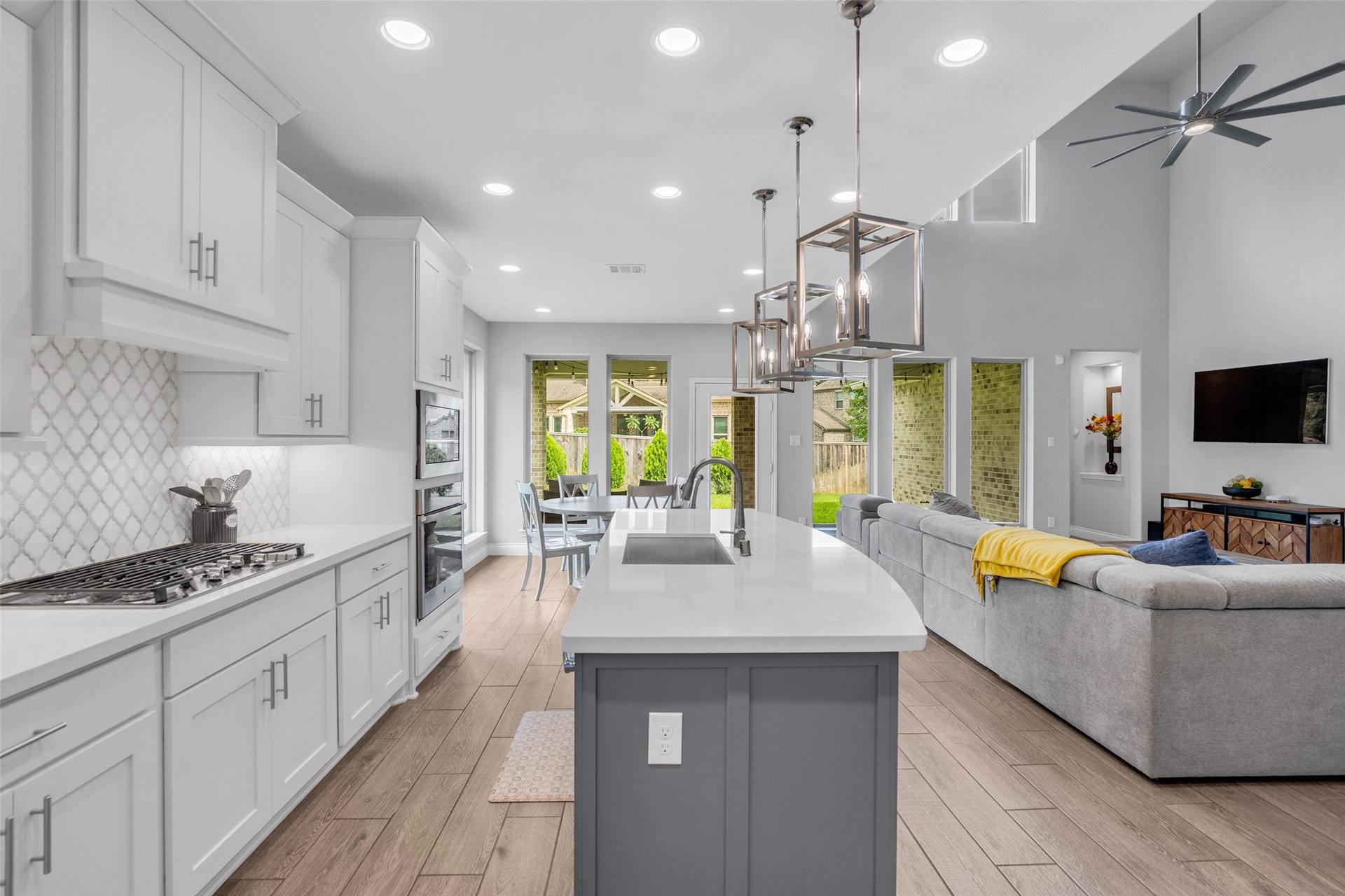 Gas cooktop and stainless steel applicances