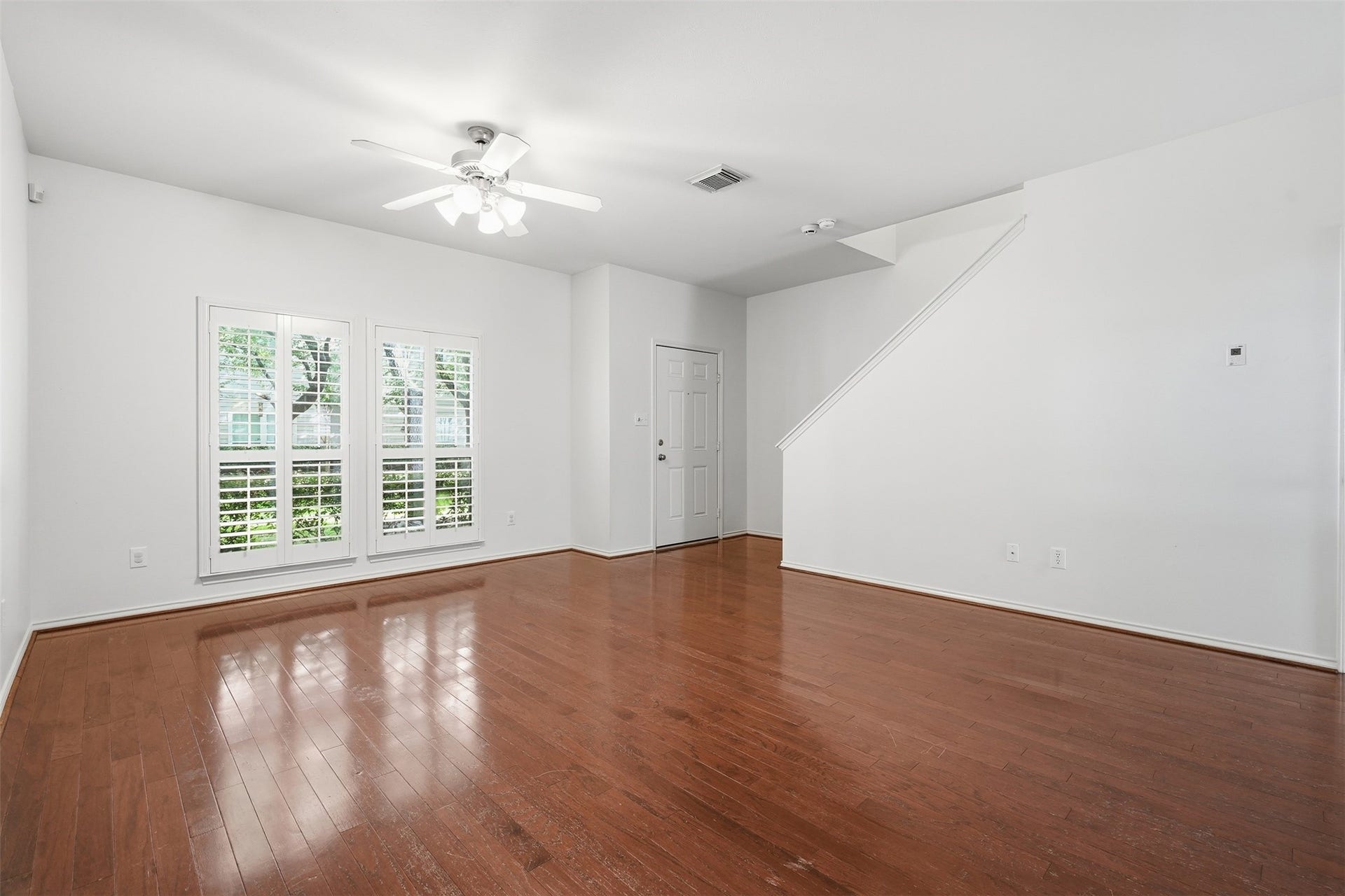 806 W Heights Hollow Lane, Houston, TX 77007 806 W Heights Hollow Lane, Houston, TX 77007