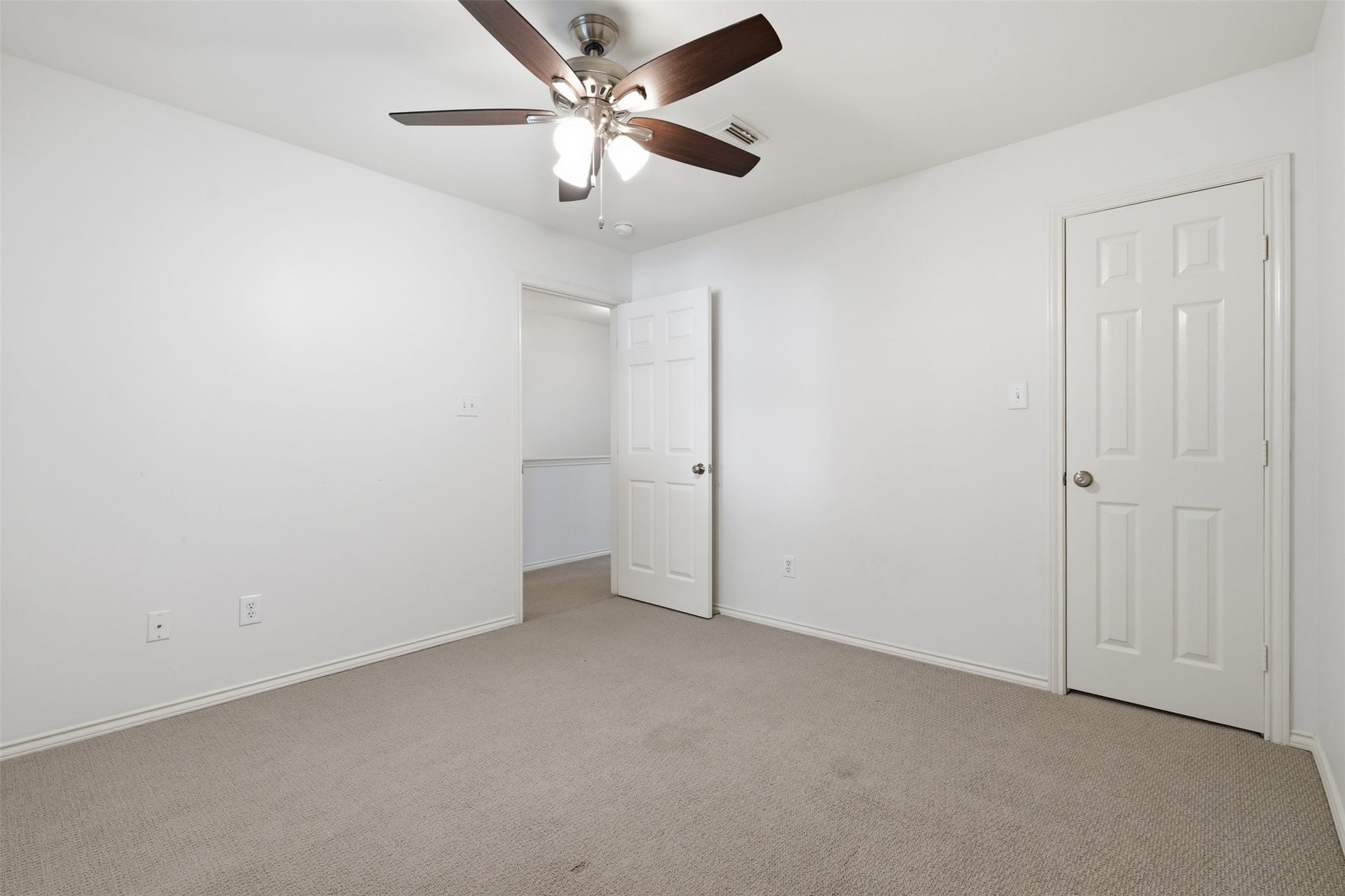 806 W Heights Hollow Lane, Houston, TX 77007 806 W Heights Hollow Lane, Houston, TX 77007
