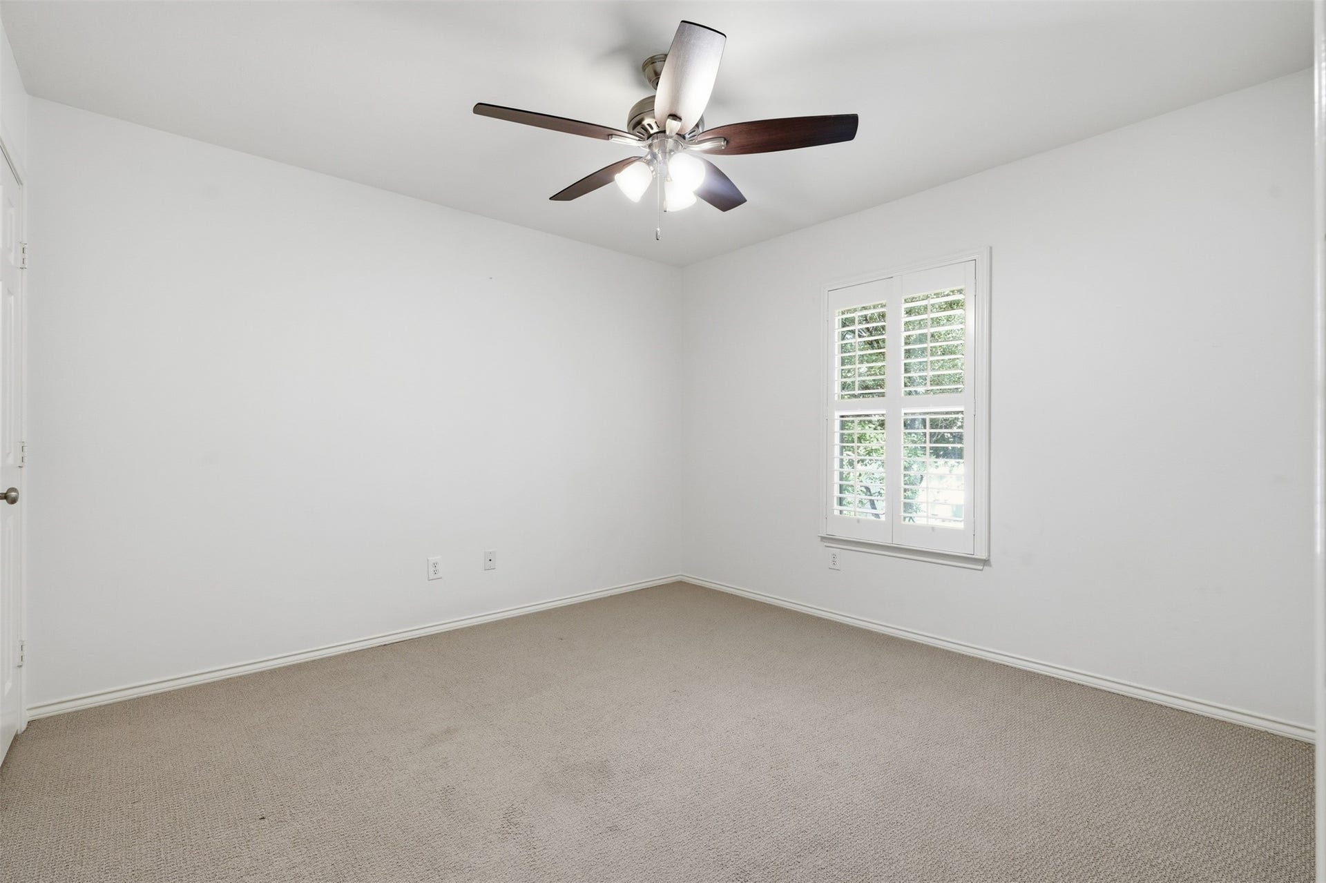 806 W Heights Hollow Lane, Houston, TX 77007 806 W Heights Hollow Lane, Houston, TX 77007