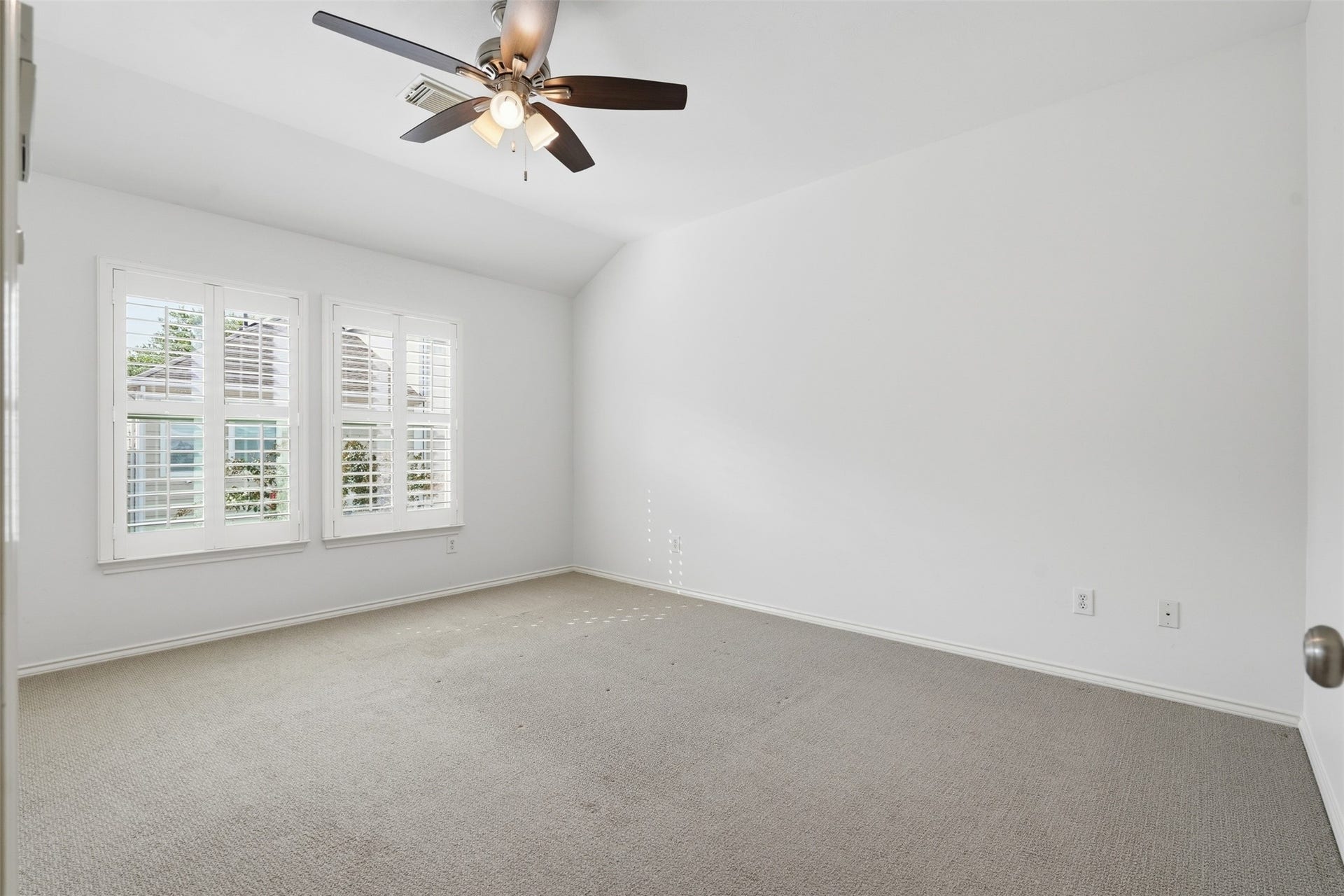 806 W Heights Hollow Lane, Houston, TX 77007 806 W Heights Hollow Lane, Houston, TX 77007