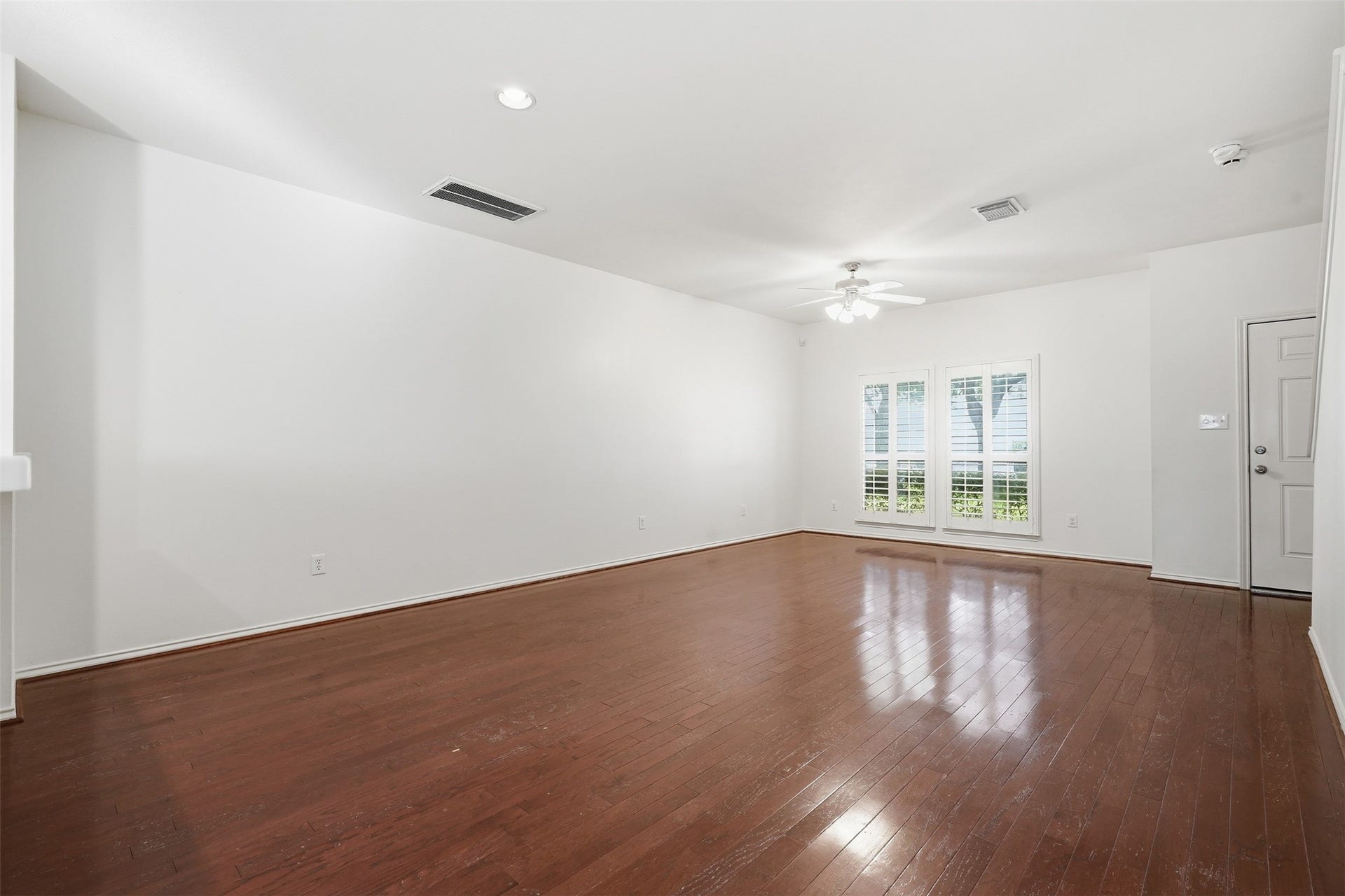 806 W Heights Hollow Lane, Houston, TX 77007 806 W Heights Hollow Lane, Houston, TX 77007