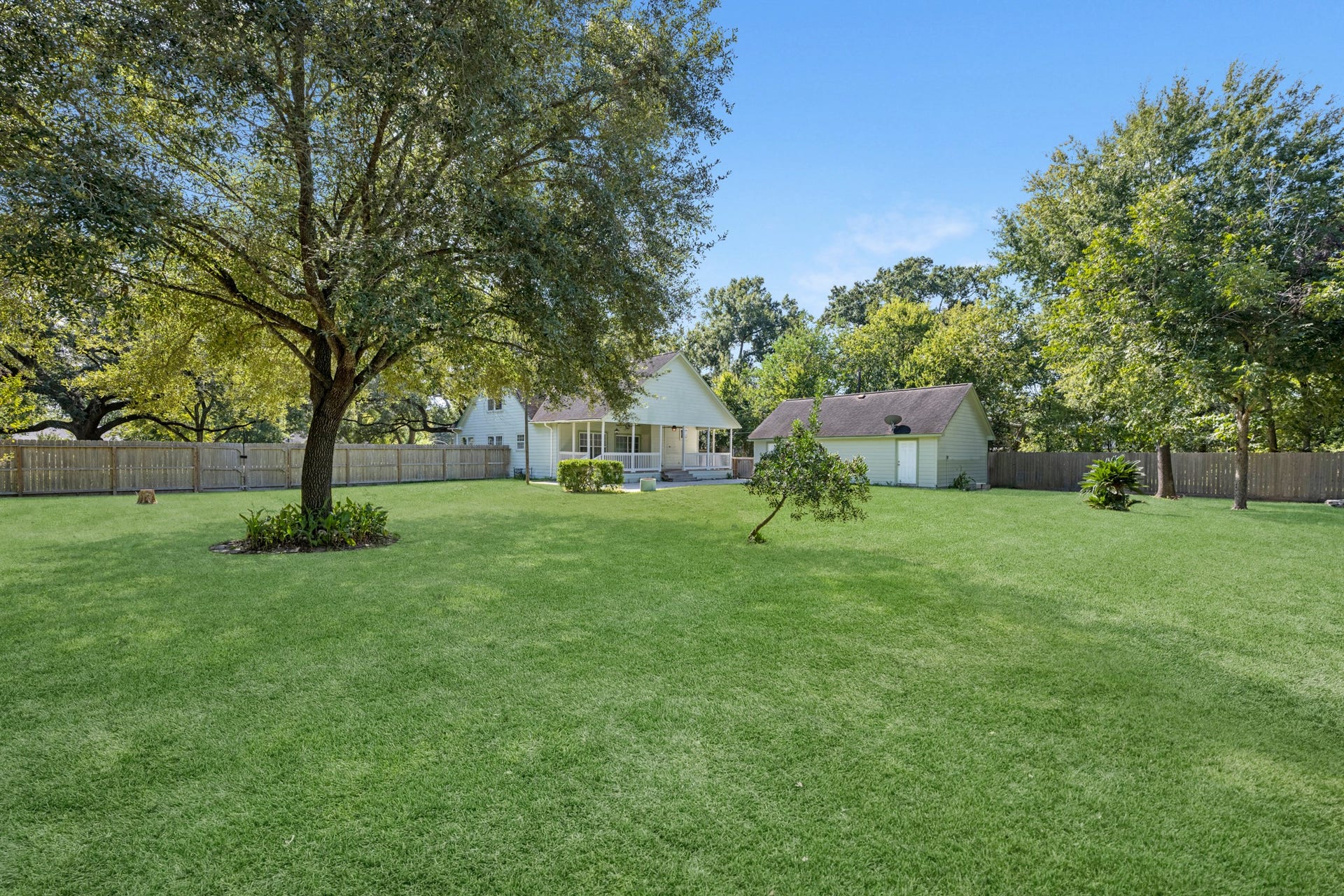 7475 Ashburn Street, Houston, TX 77061 7475 Ashburn Street, Houston, TX 77061