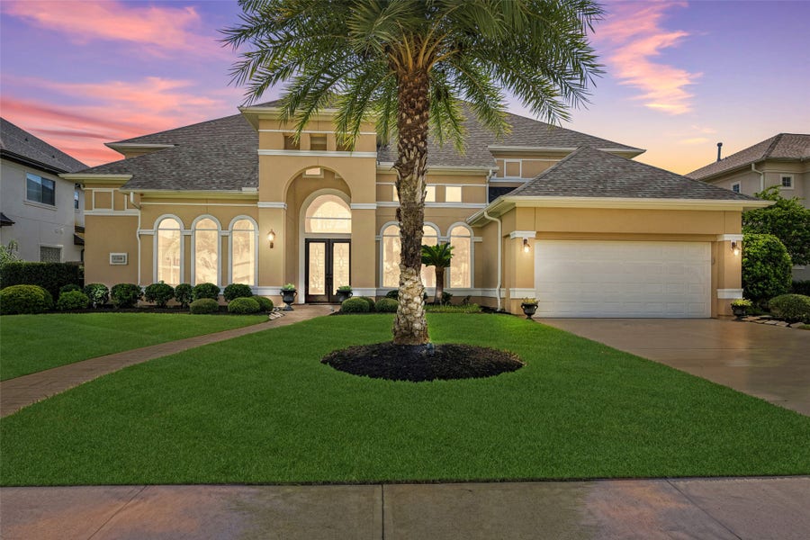 Property photo for 11508 Watercastle Court, Pearland, TX