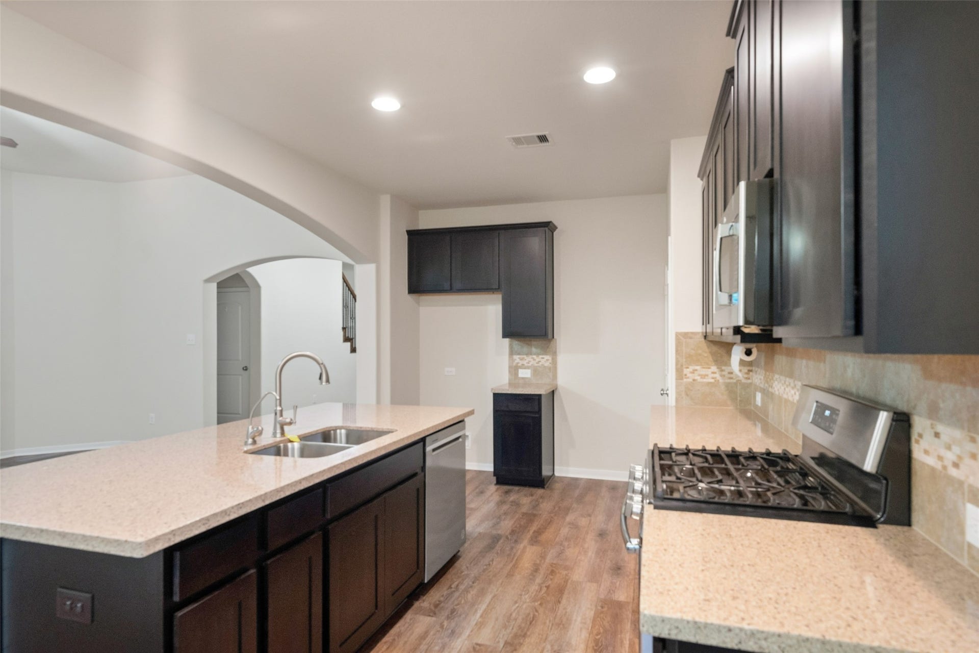 5182 Echo Falls Drive, Alvin, TX 77511 5182 Echo Falls Drive, Alvin, TX 77511