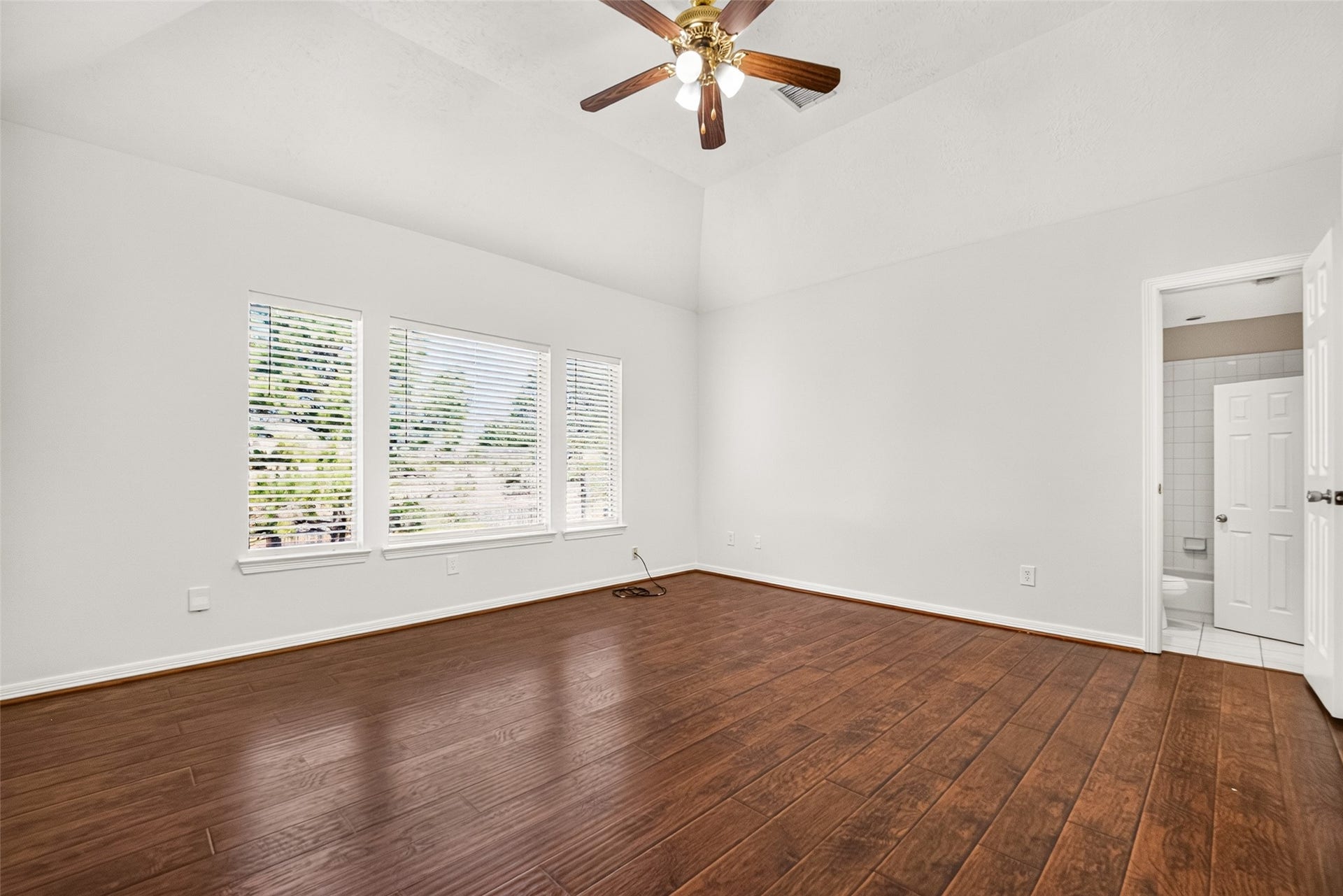 12003 Banks Run Drive, Pearland, TX 77584