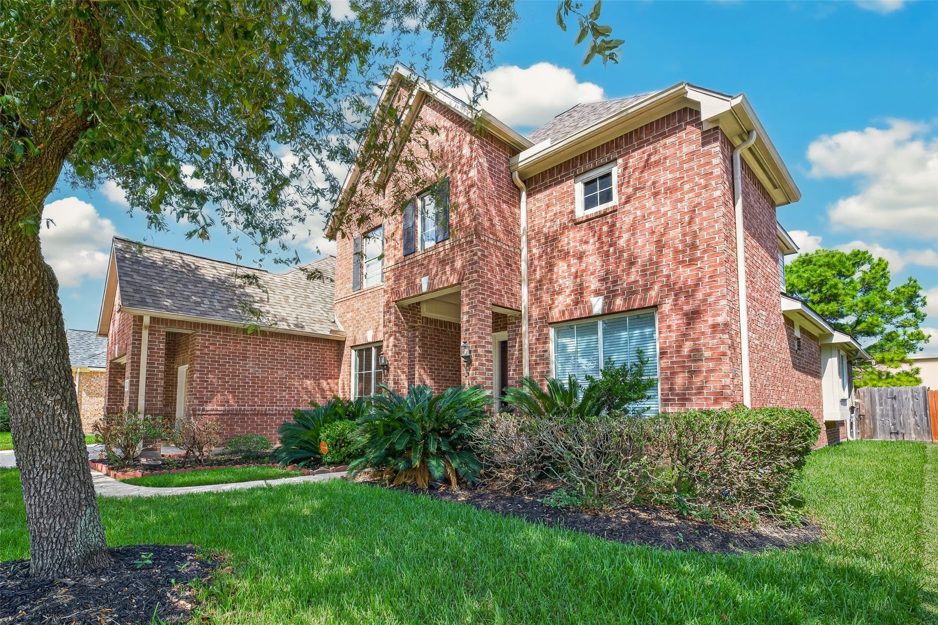 12003 Banks Run Drive, Pearland, TX 77584