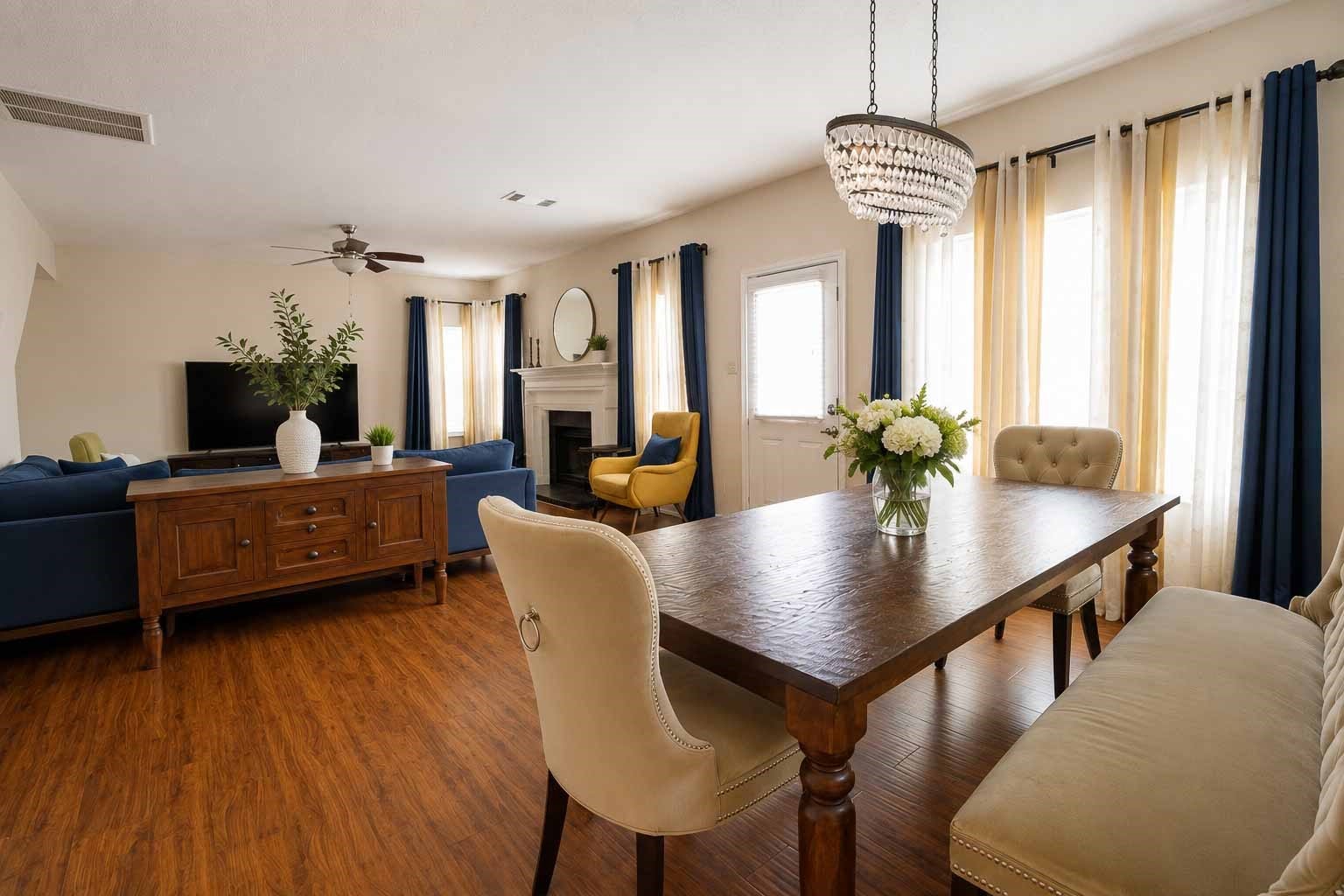 2306 Bent River Drive, Sugar Land, TX 77479 Breakfast area