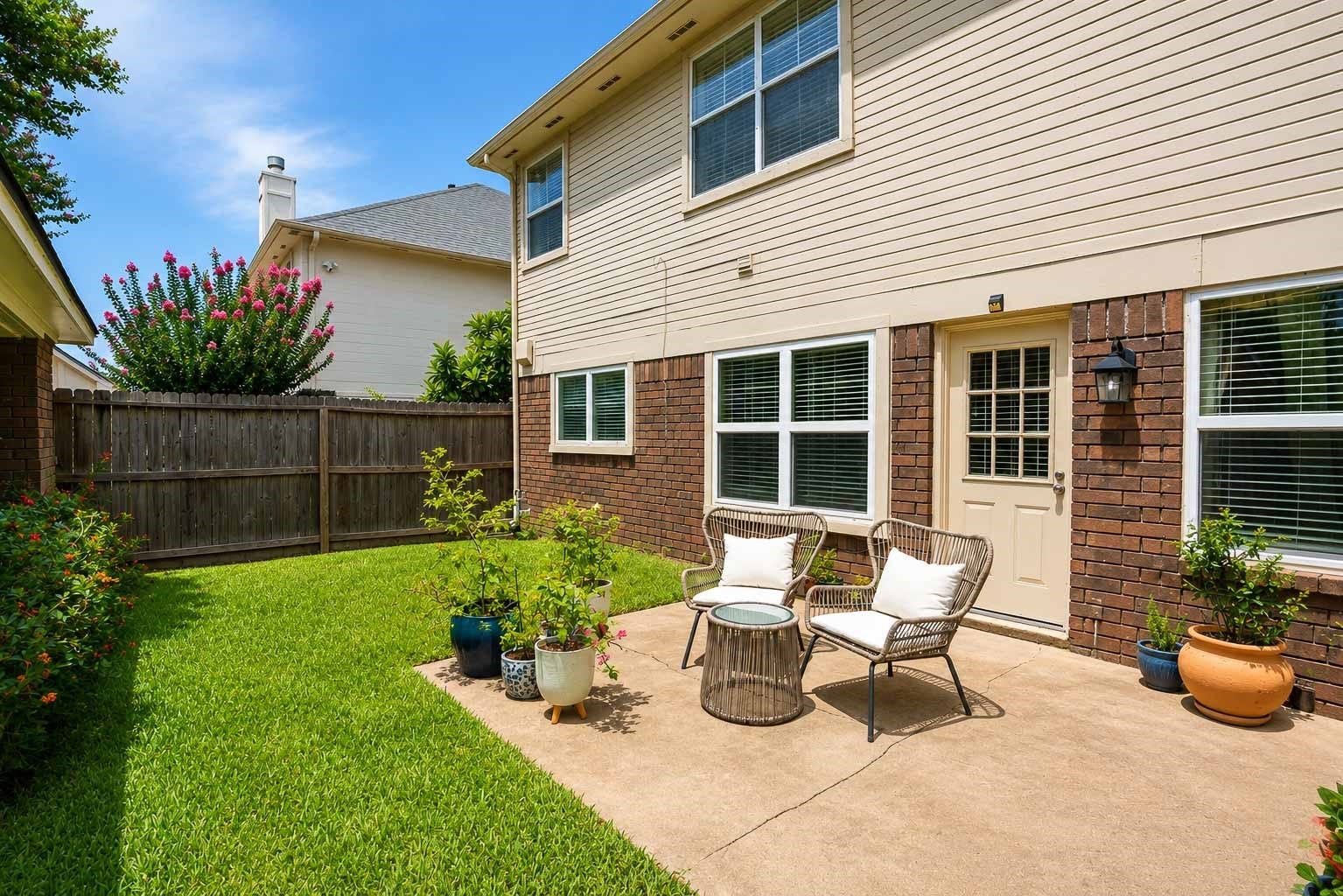 2306 Bent River Drive, Sugar Land, TX 77479 Backyard patio