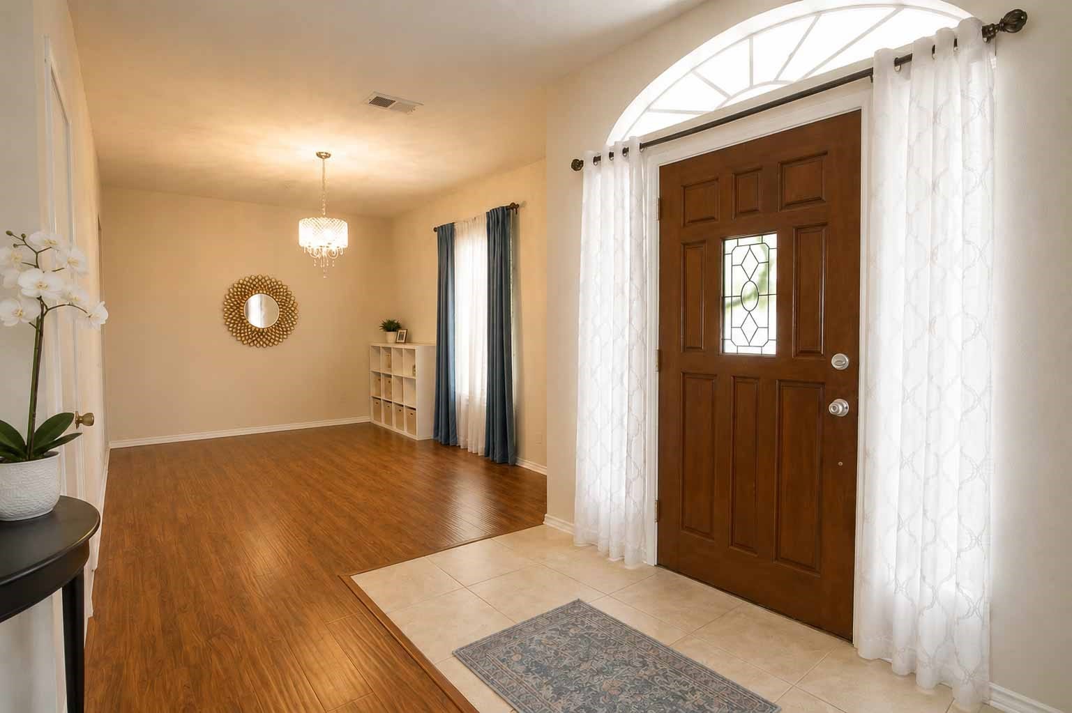2306 Bent River Drive, Sugar Land, TX 77479 Front entry / dining room