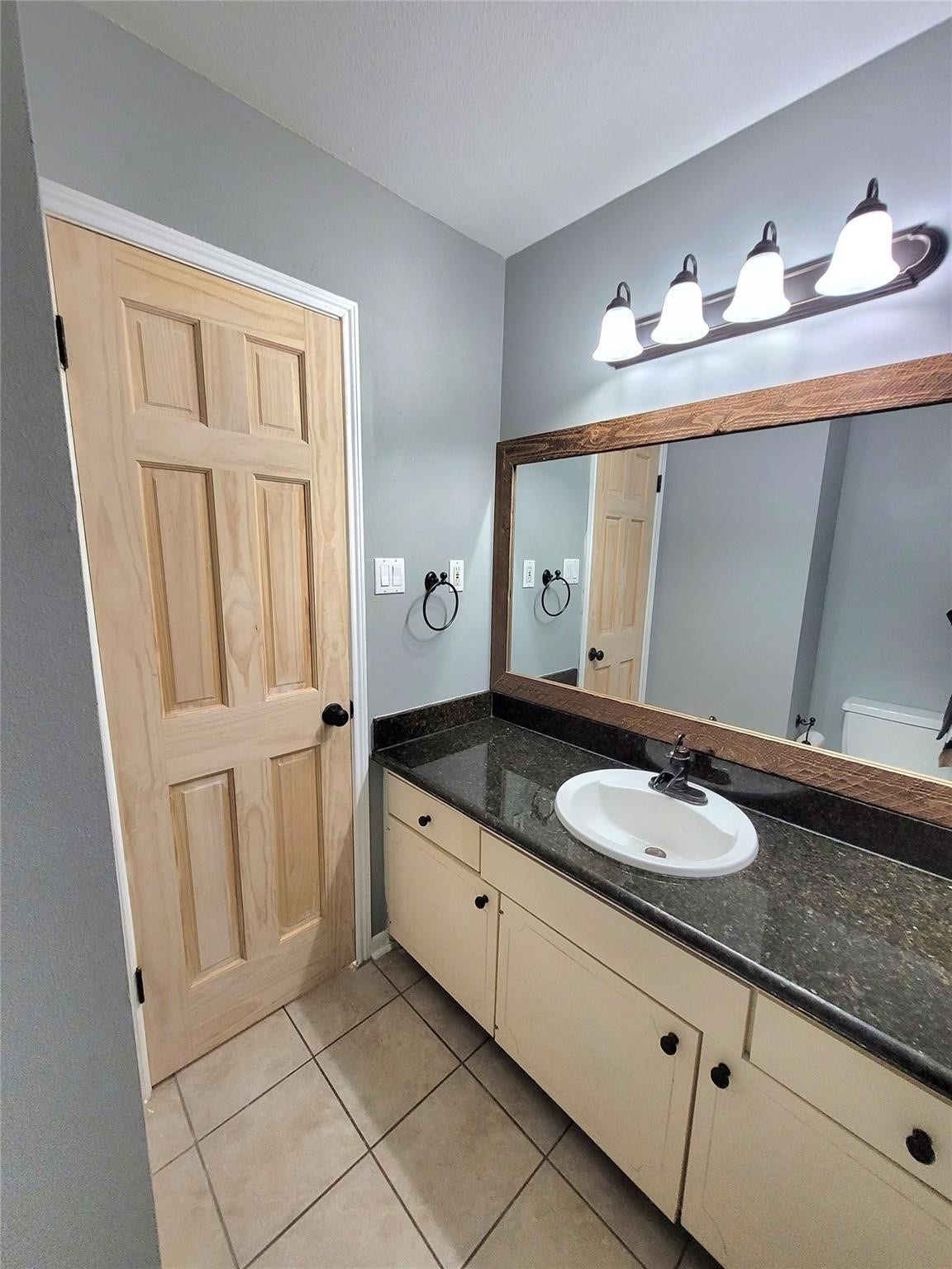 6471 Burgoyne Road, #31, Houston, TX 77057 6471 Burgoyne Road, #31, Houston, TX 77057